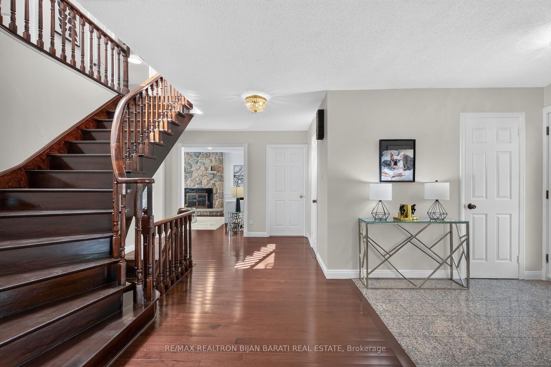 Photo 4 of 26 Saddletree Drive, North York, Bayview Woods-Steeles — HOMEH