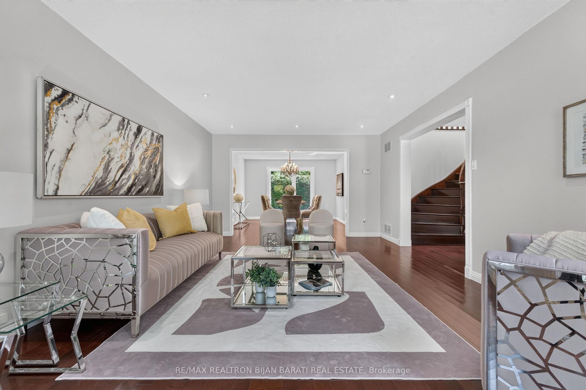 Photo 9 of 26 Saddletree Drive, North York, Bayview Woods-Steeles — HOMEH