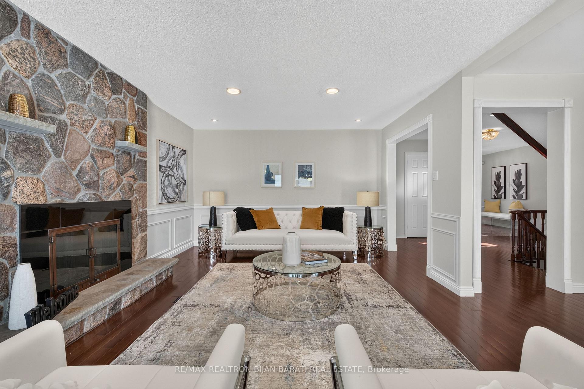 Photo 14 of 26 Saddletree Drive, North York, Bayview Woods-Steeles — HOMEH