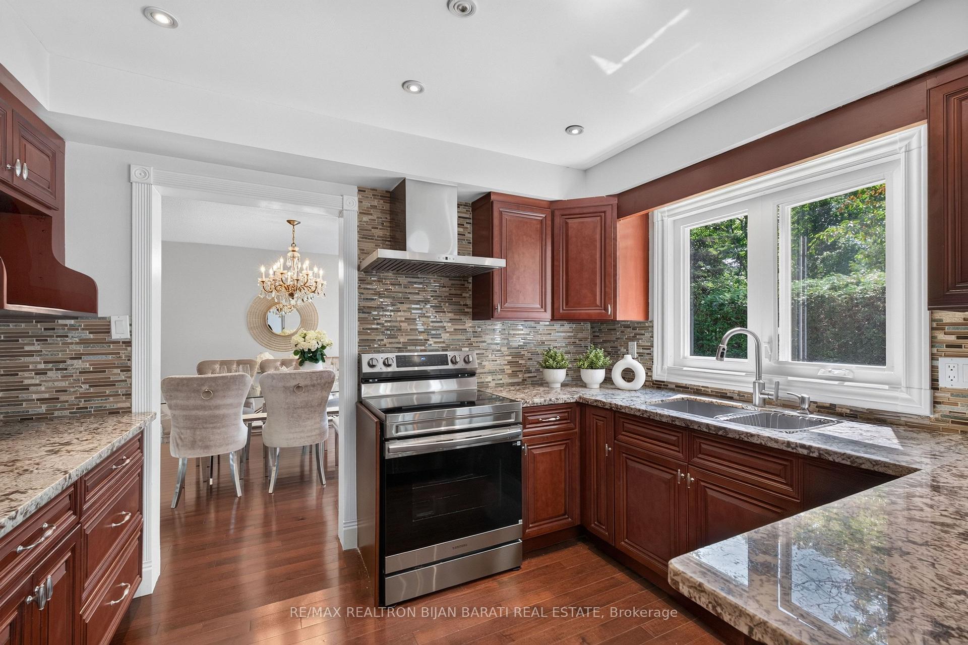Photo 22 of 26 Saddletree Drive, North York, Bayview Woods-Steeles — HOMEH