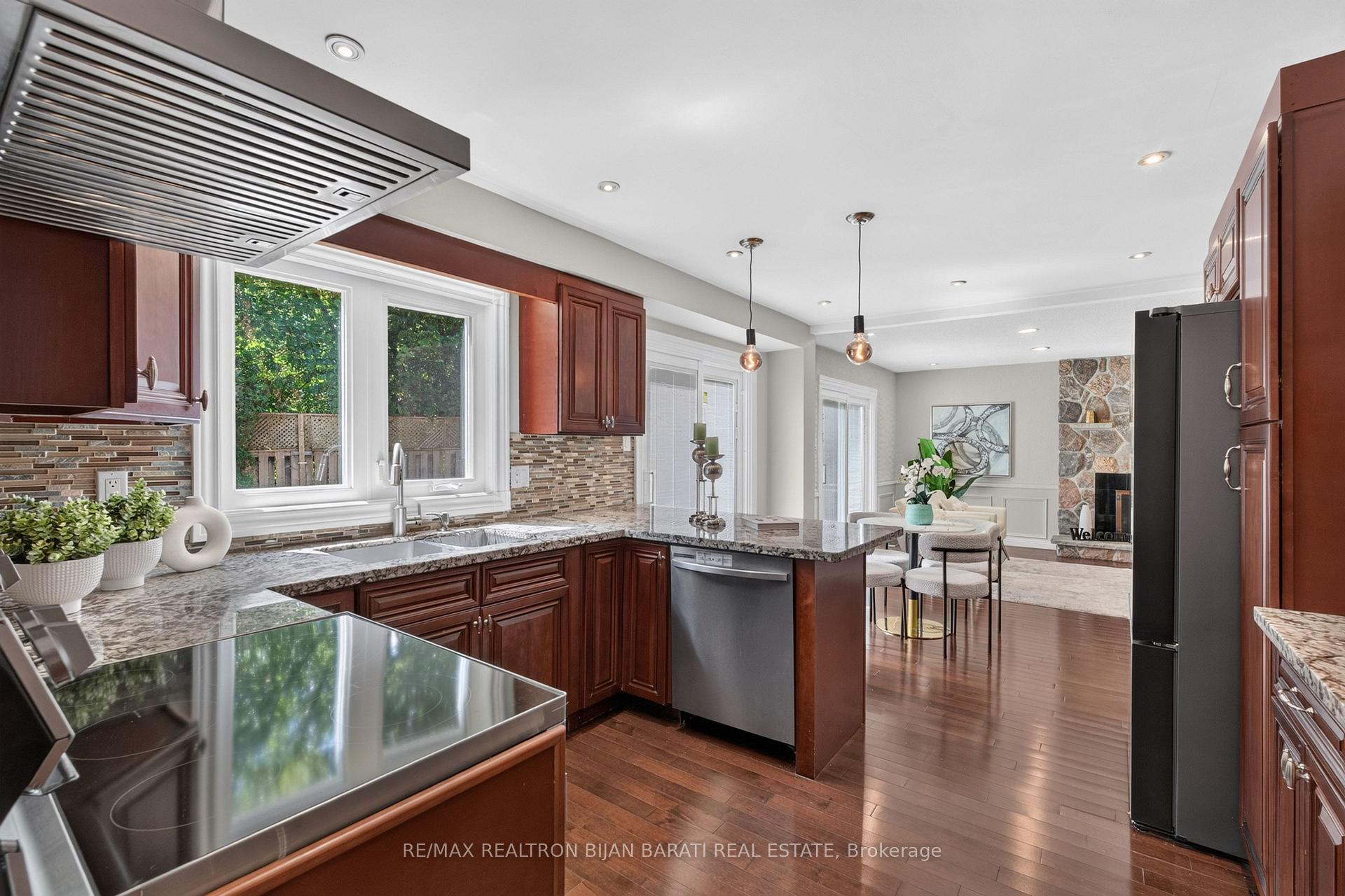 Photo 24 of 26 Saddletree Drive, North York, Bayview Woods-Steeles — HOMEH