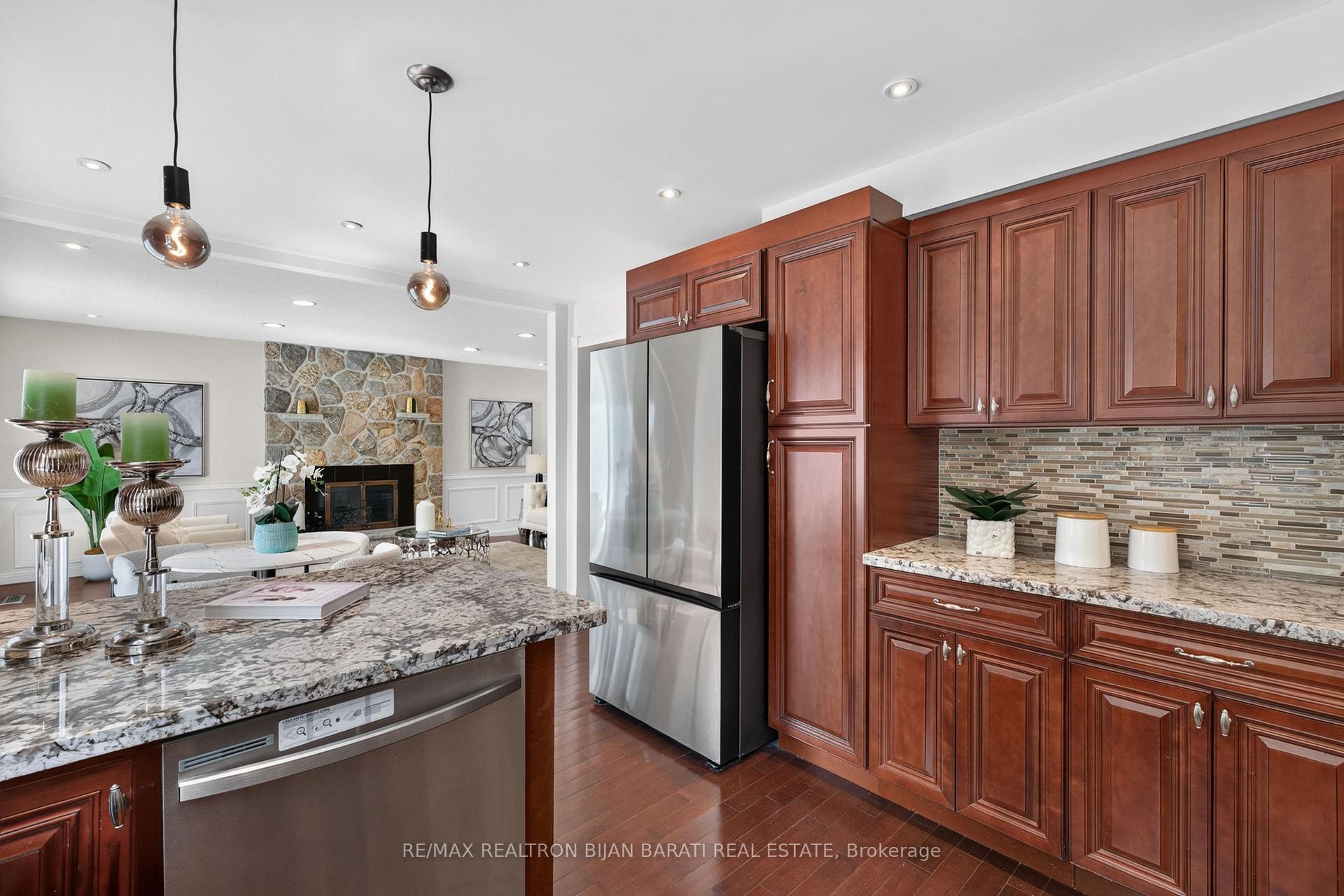 Photo 25 of 26 Saddletree Drive, North York, Bayview Woods-Steeles — HOMEH