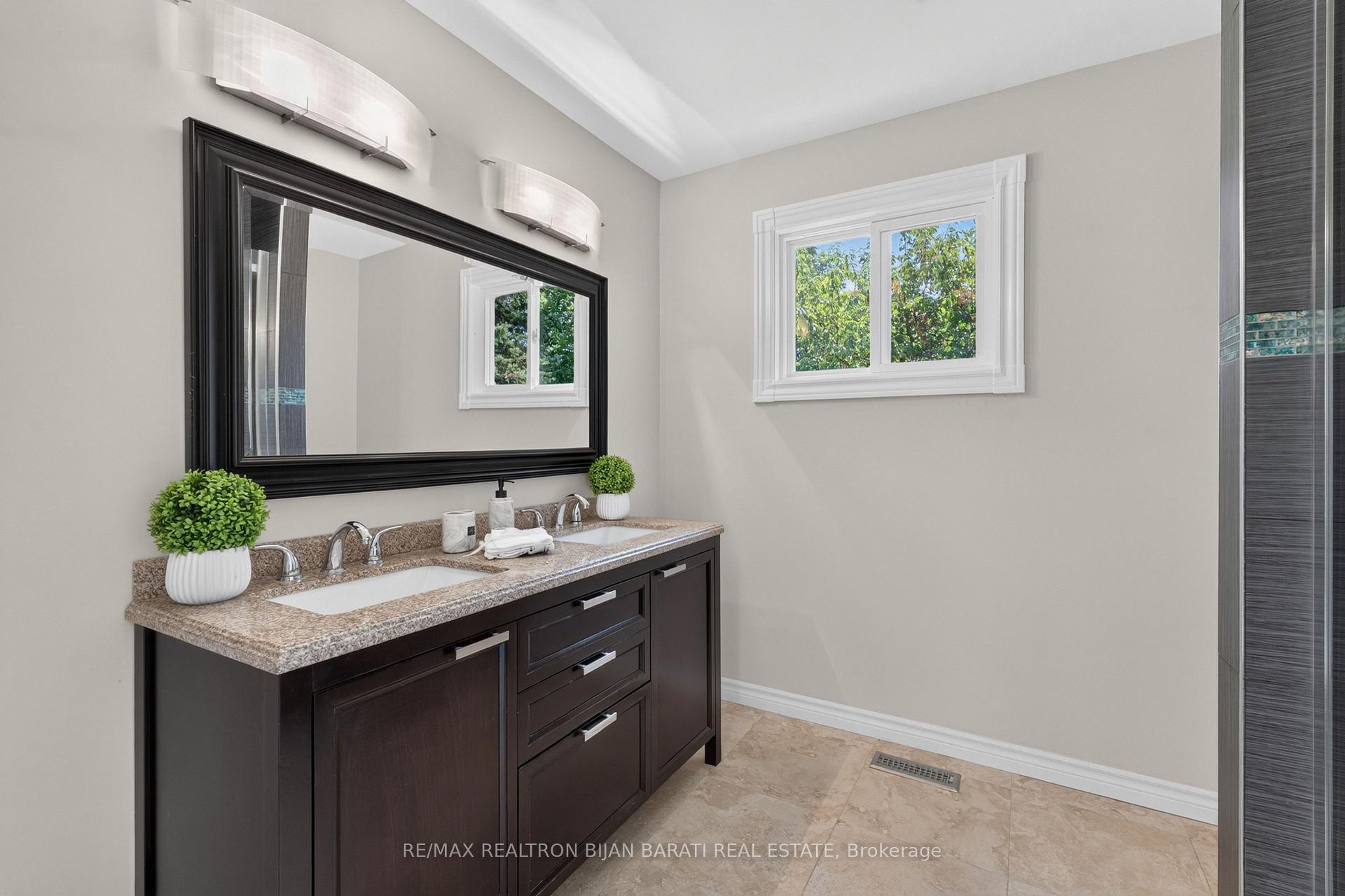 Photo 36 of 26 Saddletree Drive, North York, Bayview Woods-Steeles — HOMEH