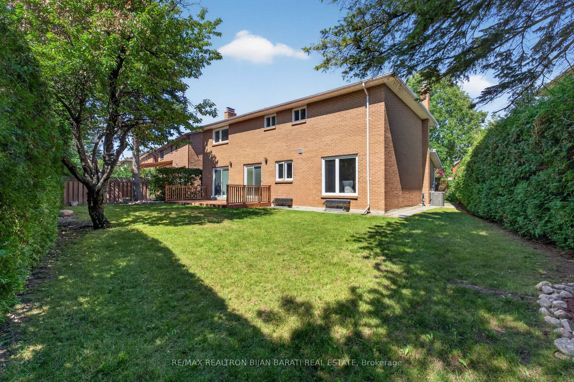 Photo 48 of 26 Saddletree Drive, North York, Bayview Woods-Steeles — HOMEH