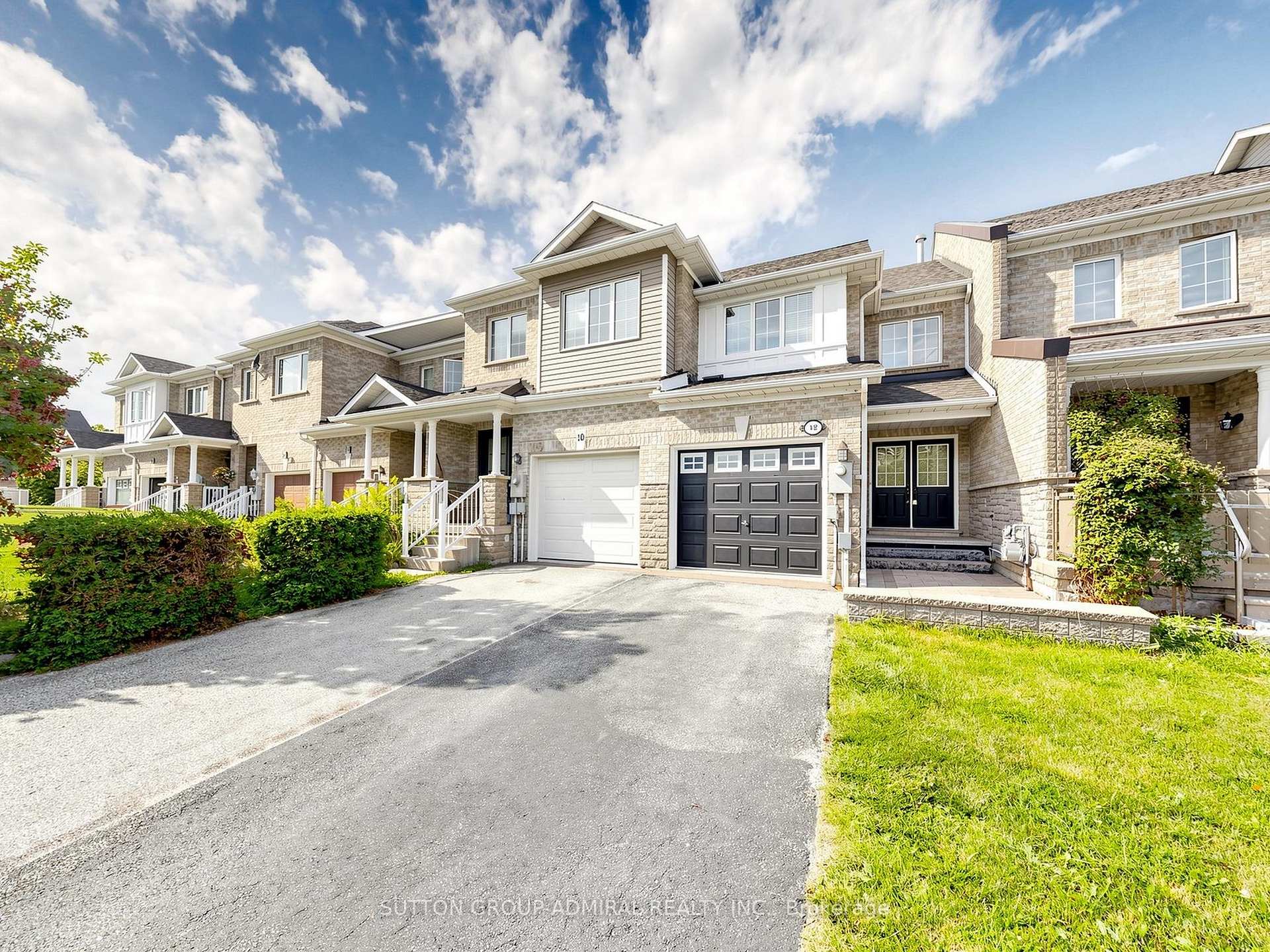 Photo 1 of 12 Elderbrook Crescent, Vaughan, Patterson — HOMEH