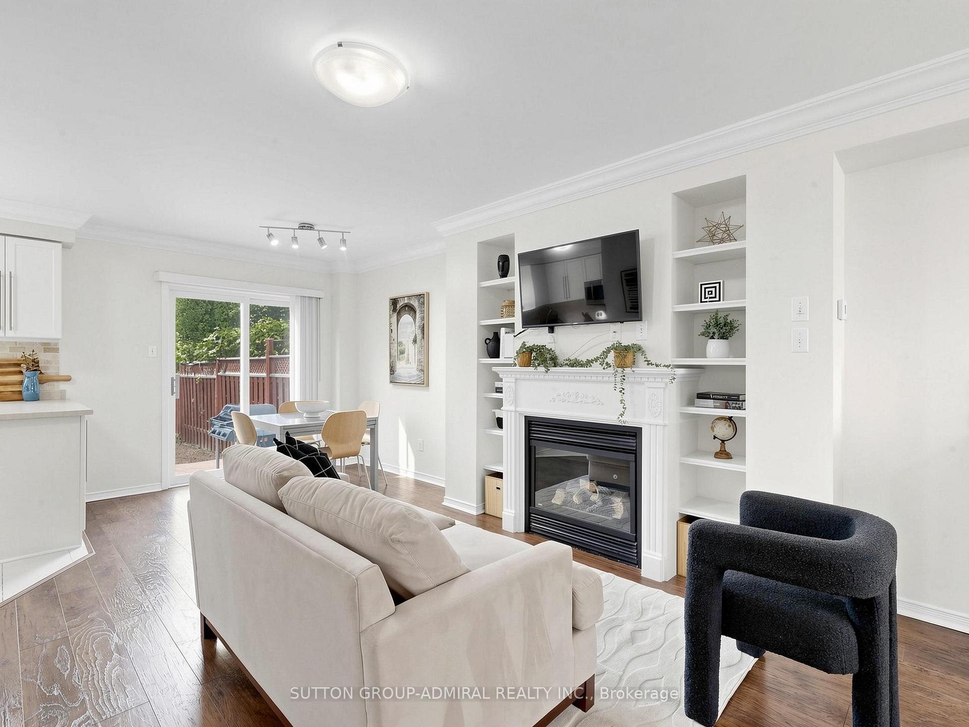 Photo 6 of 12 Elderbrook Crescent, Vaughan, Patterson — HOMEH
