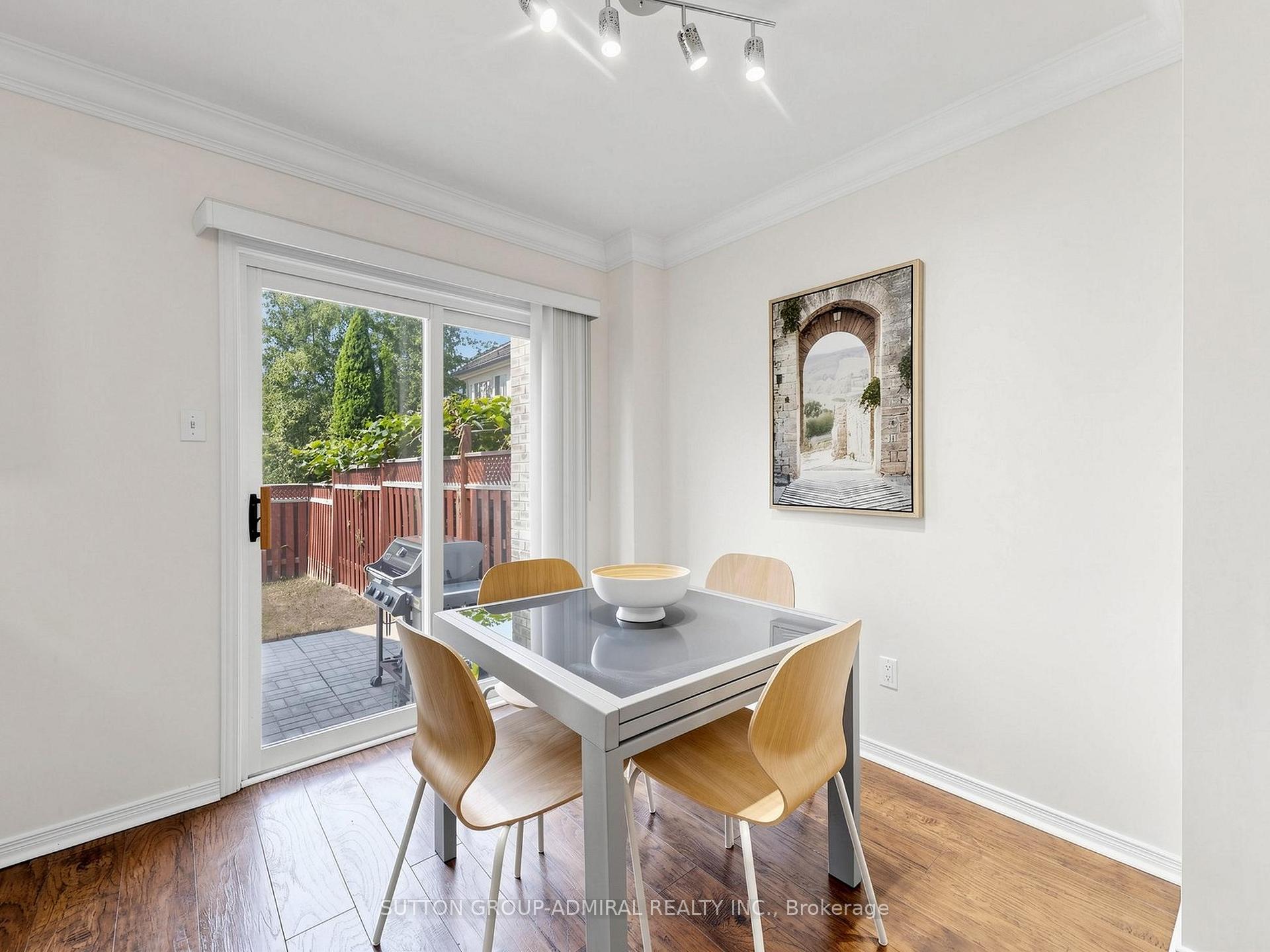 Photo 8 of 12 Elderbrook Crescent, Vaughan, Patterson — HOMEH