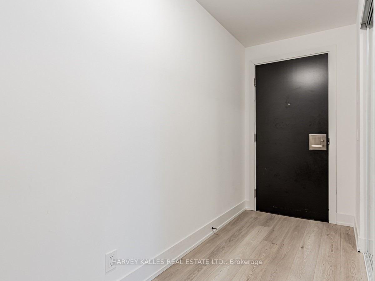 Photo 3 of Unit 1602, 11 Lillian Street, Toronto, Mount Pleasant West — HOMEH