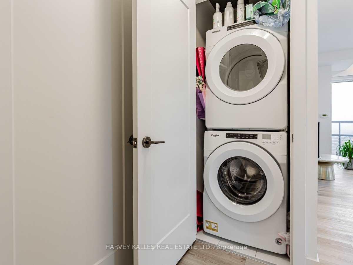 Photo 17 of Unit 1602, 11 Lillian Street, Toronto, Mount Pleasant West — HOMEH