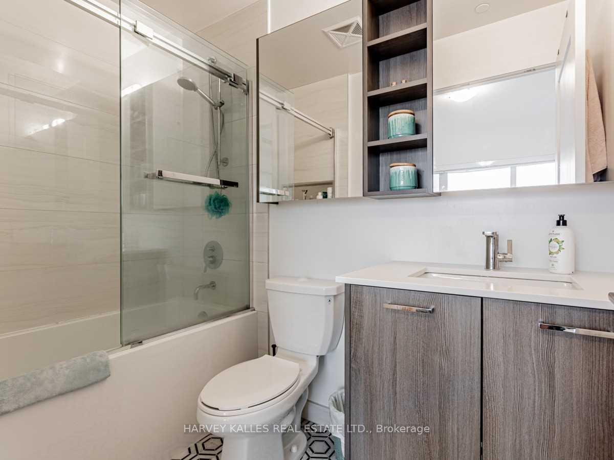 Photo 19 of Unit 1602, 11 Lillian Street, Toronto, Mount Pleasant West — HOMEH
