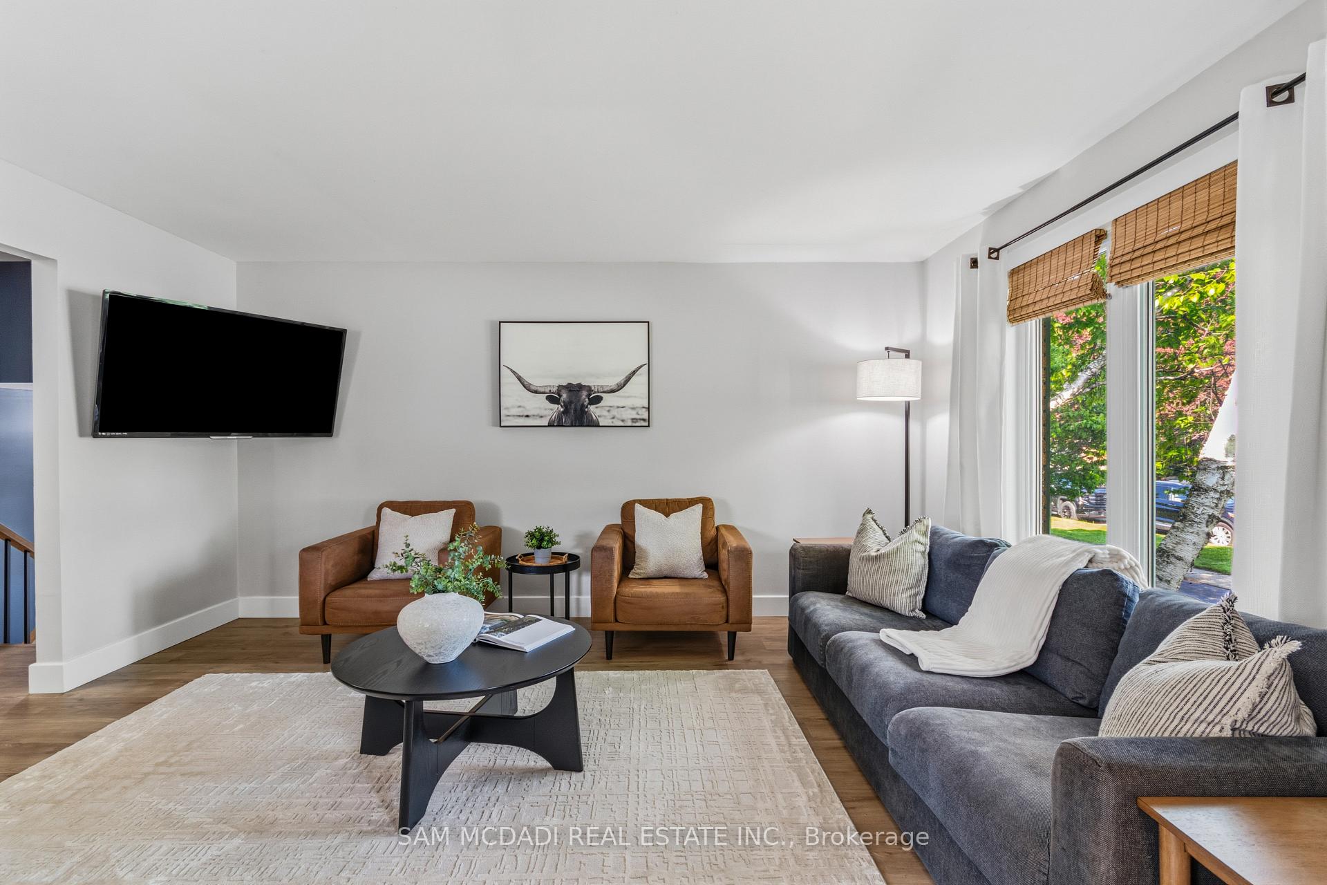 Photo 8 of 32 Milverton Close, Hamilton, Waterdown — HOMEH