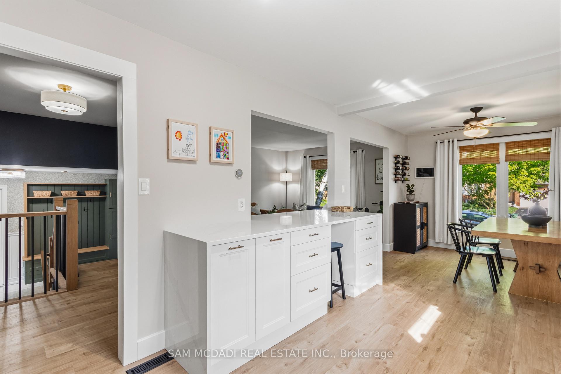 Photo 14 of 32 Milverton Close, Hamilton, Waterdown — HOMEH