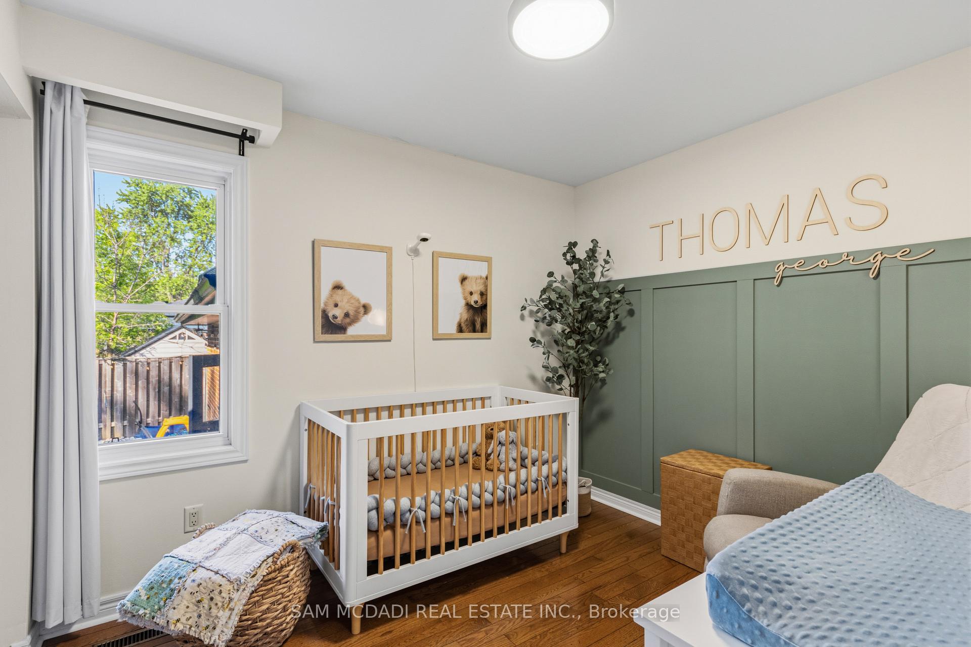 Photo 20 of 32 Milverton Close, Hamilton, Waterdown — HOMEH