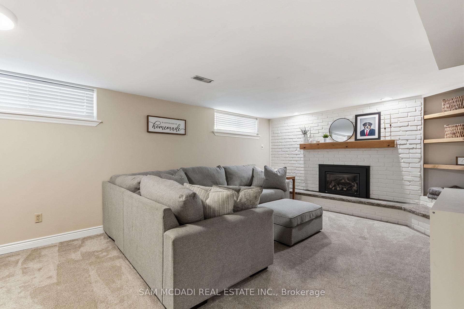 Photo 24 of 32 Milverton Close, Hamilton, Waterdown — HOMEH