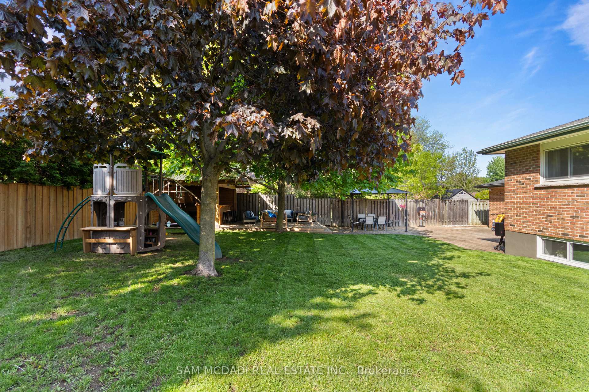 Photo 36 of 32 Milverton Close, Hamilton, Waterdown — HOMEH