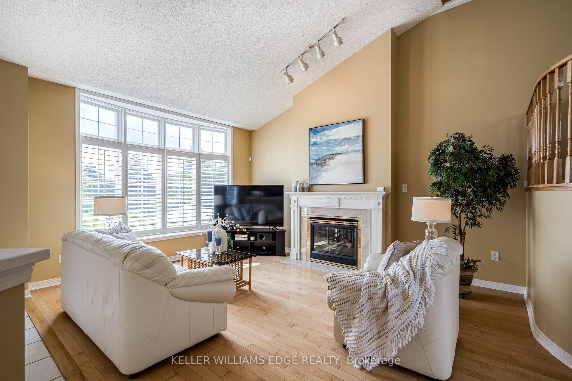 Photo 12 of Unit 13, 2278 Turnberry Road, Burlington, Rose — HOMEH