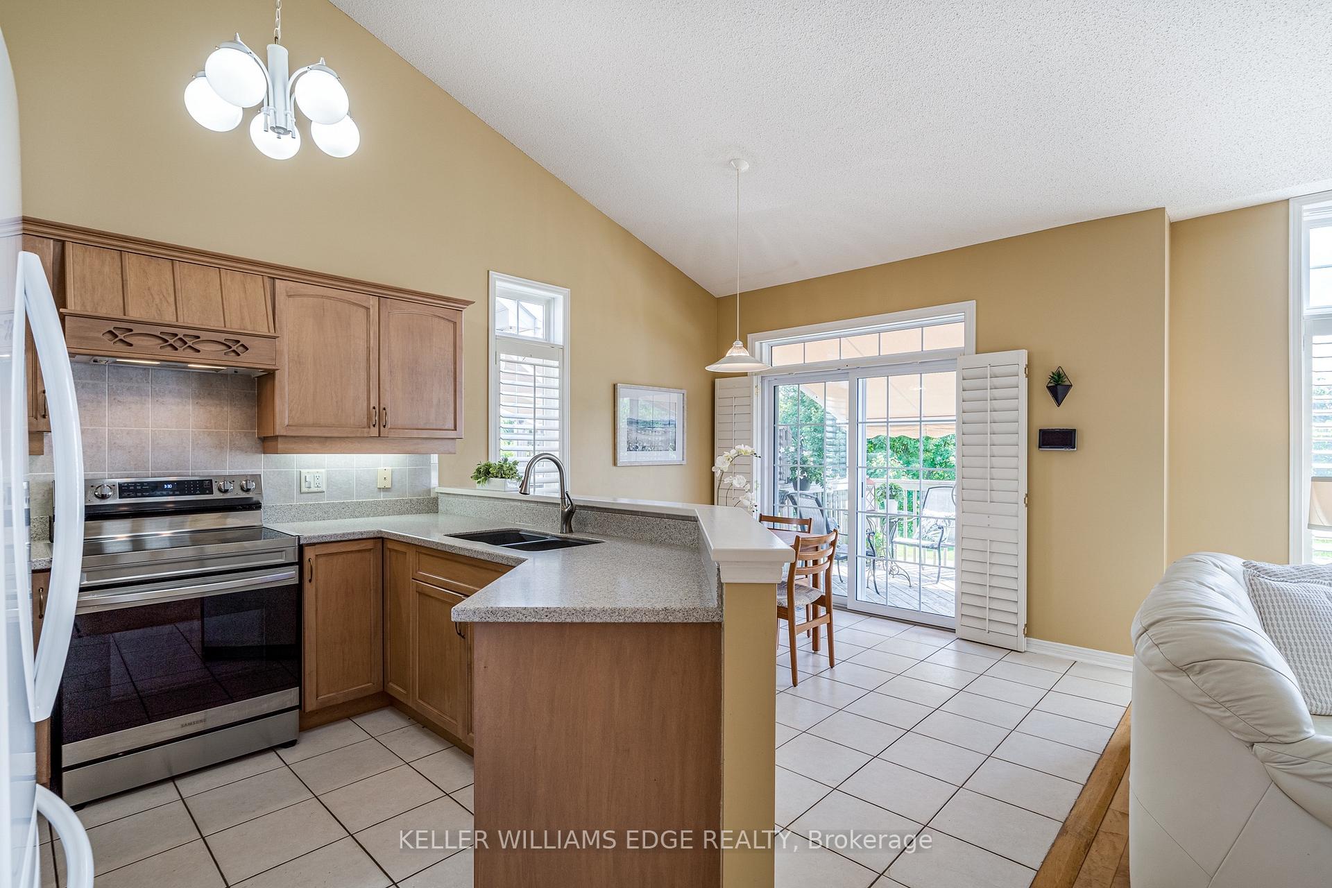 Photo 17 of Unit 13, 2278 Turnberry Road, Burlington, Rose — HOMEH