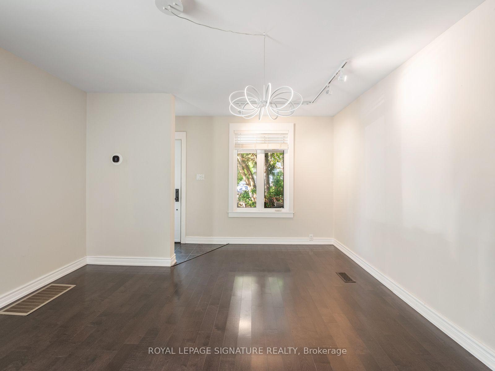 Photo 5 of 111 Pickering Street, Toronto, East End-Danforth — HOMEH