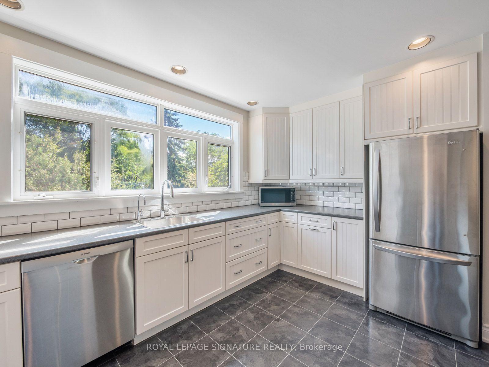 Photo 13 of 111 Pickering Street, Toronto, East End-Danforth — HOMEH