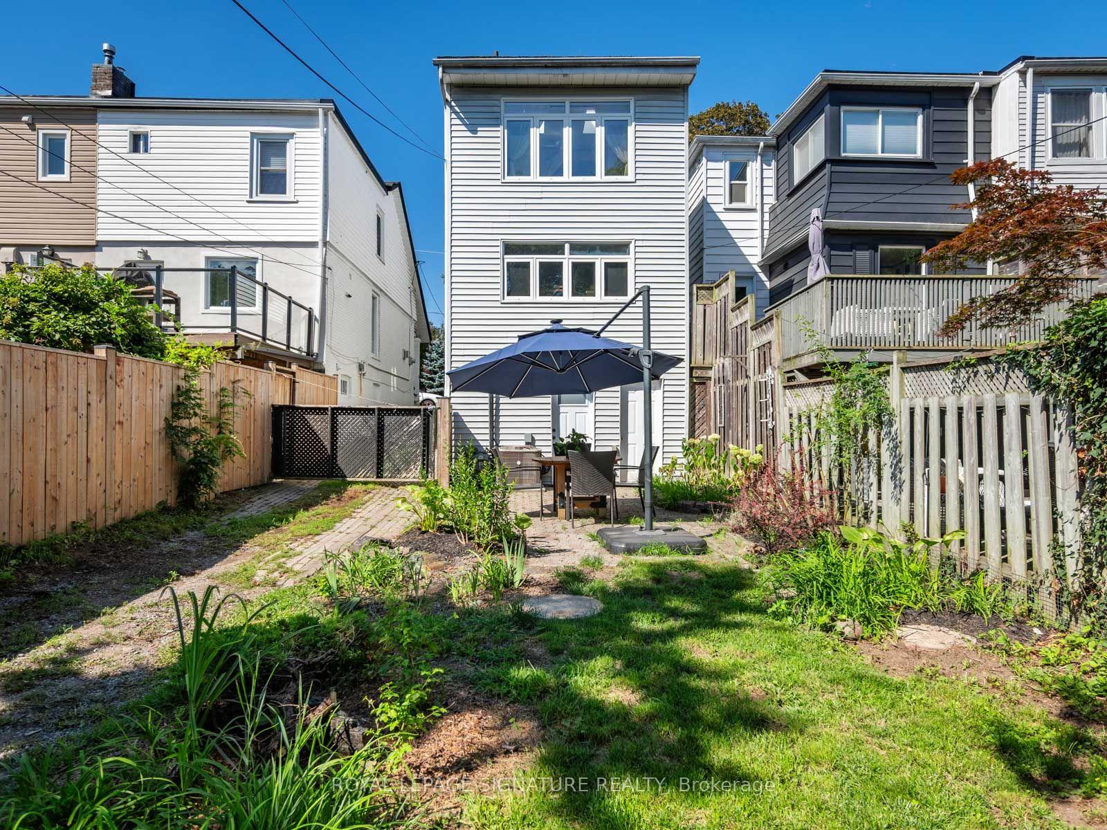 Photo 33 of 111 Pickering Street, Toronto, East End-Danforth — HOMEH
