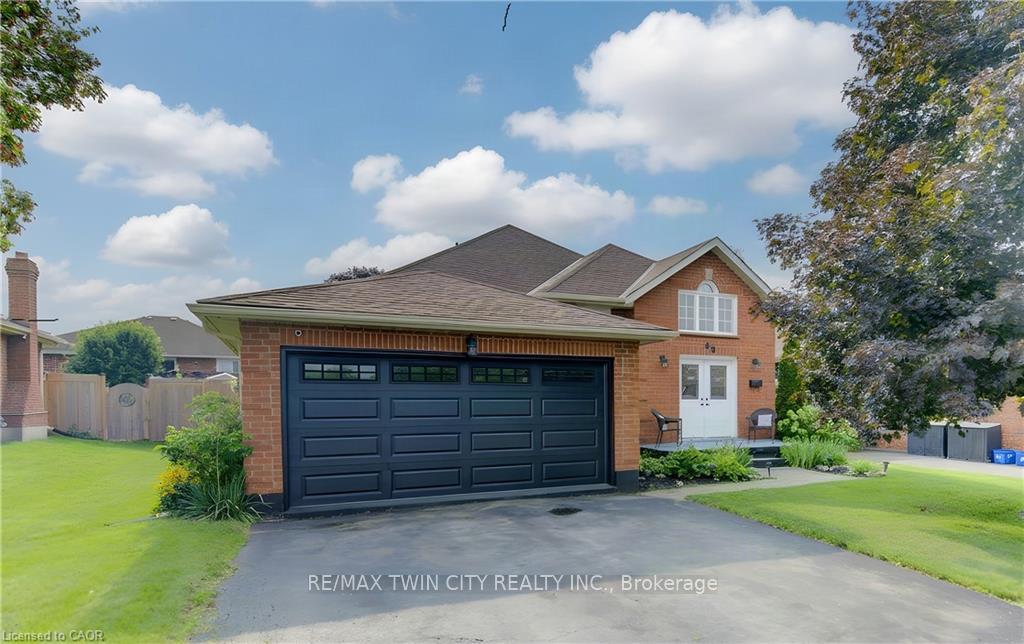Photo 1 of 49 King William Street, Brant, South Dumfries — HOMEH