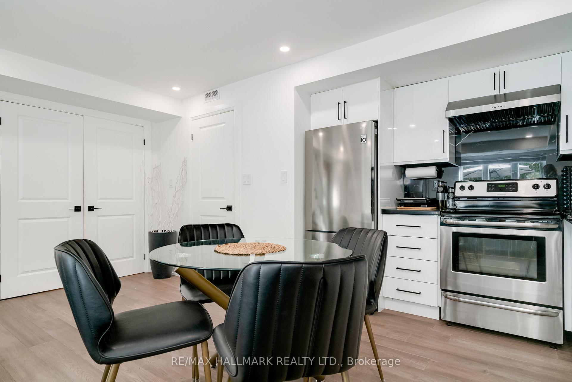 Photo 6 of Unit 129, 11 Foundry Avenue, Toronto, Dovercourt-Wallace Emerson-Junction — HOMEH