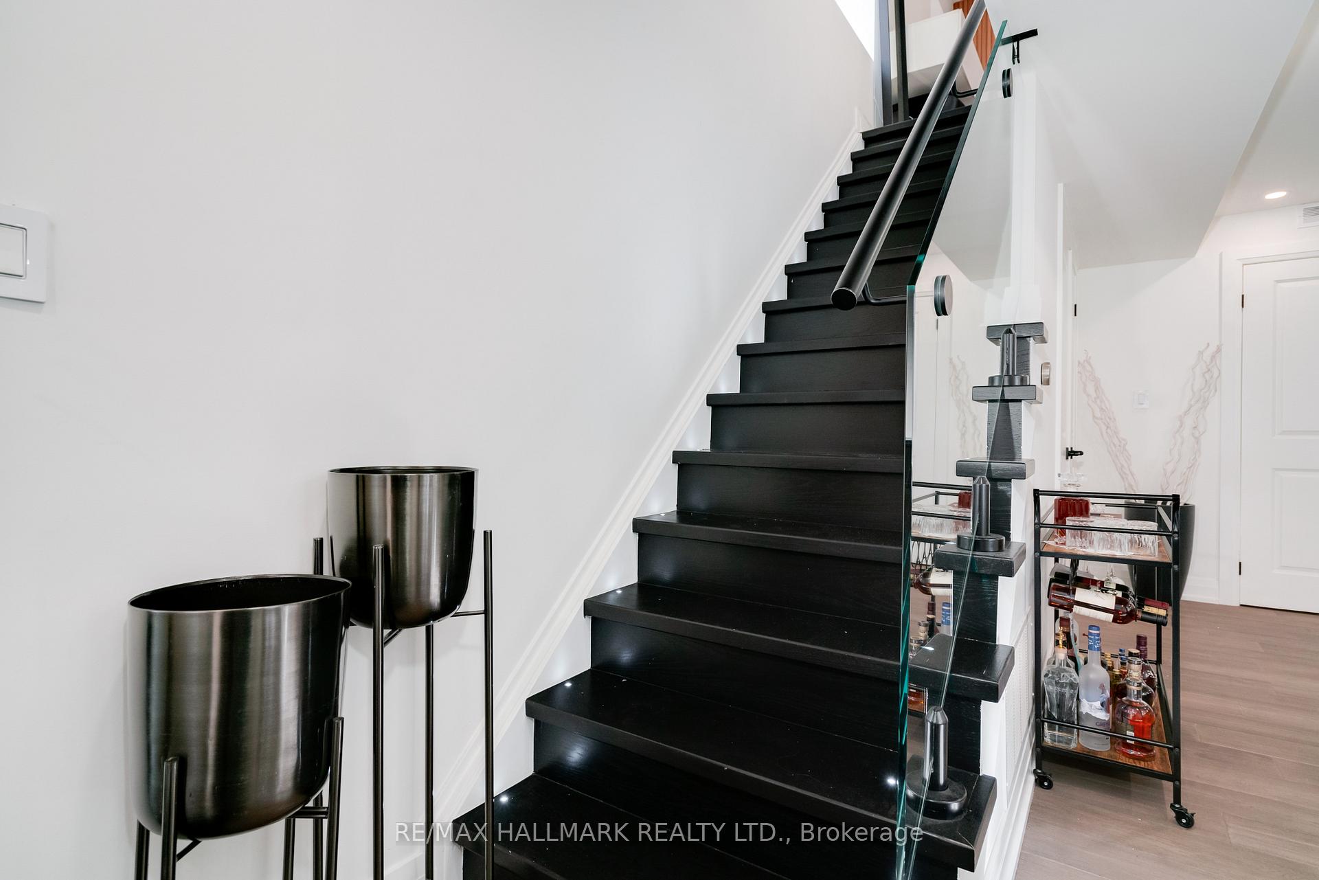 Photo 12 of Unit 129, 11 Foundry Avenue, Toronto, Dovercourt-Wallace Emerson-Junction — HOMEH