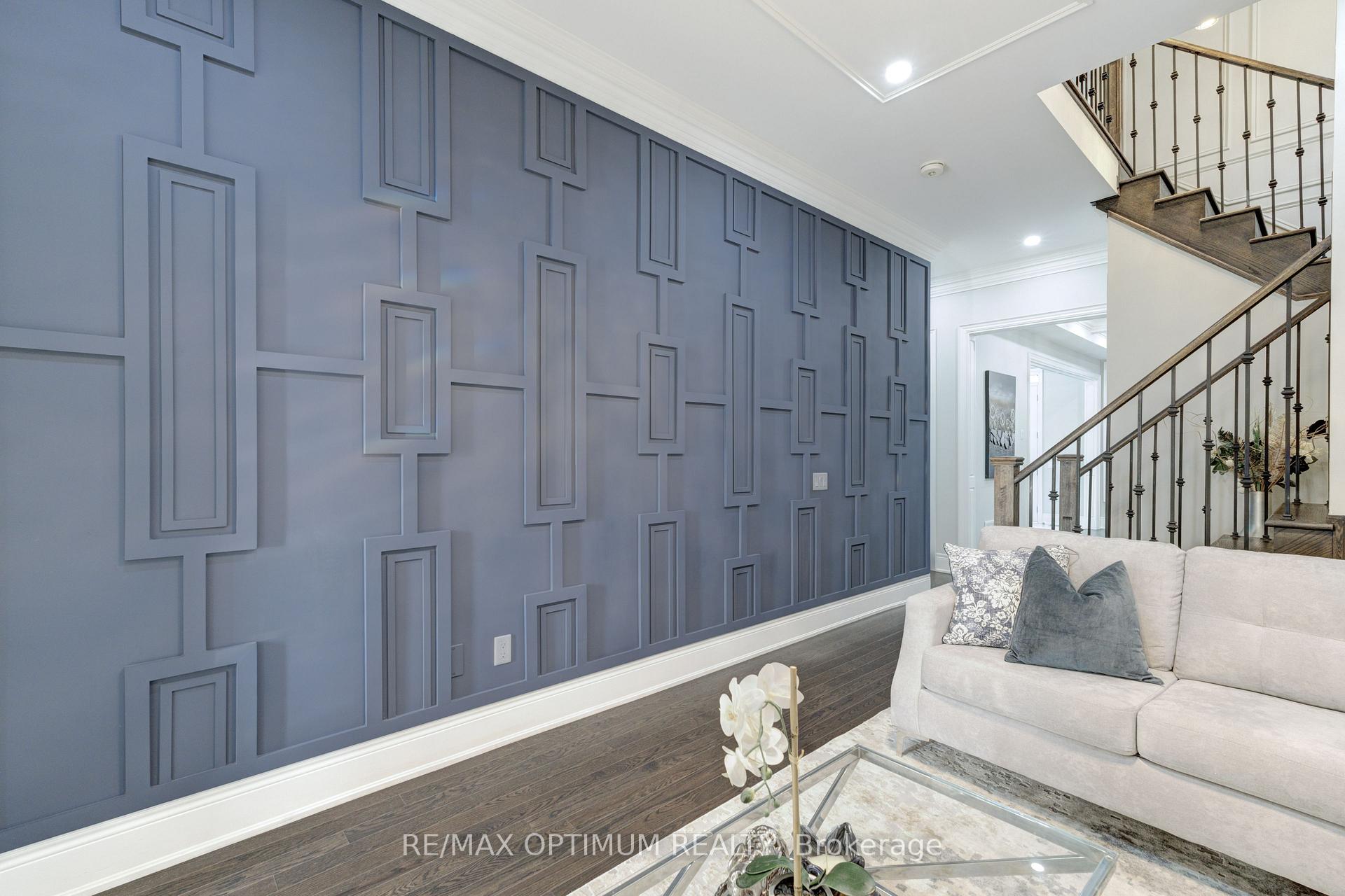 Photo 5 of 8 Lyle Way, Brampton, Credit Valley — HOMEH