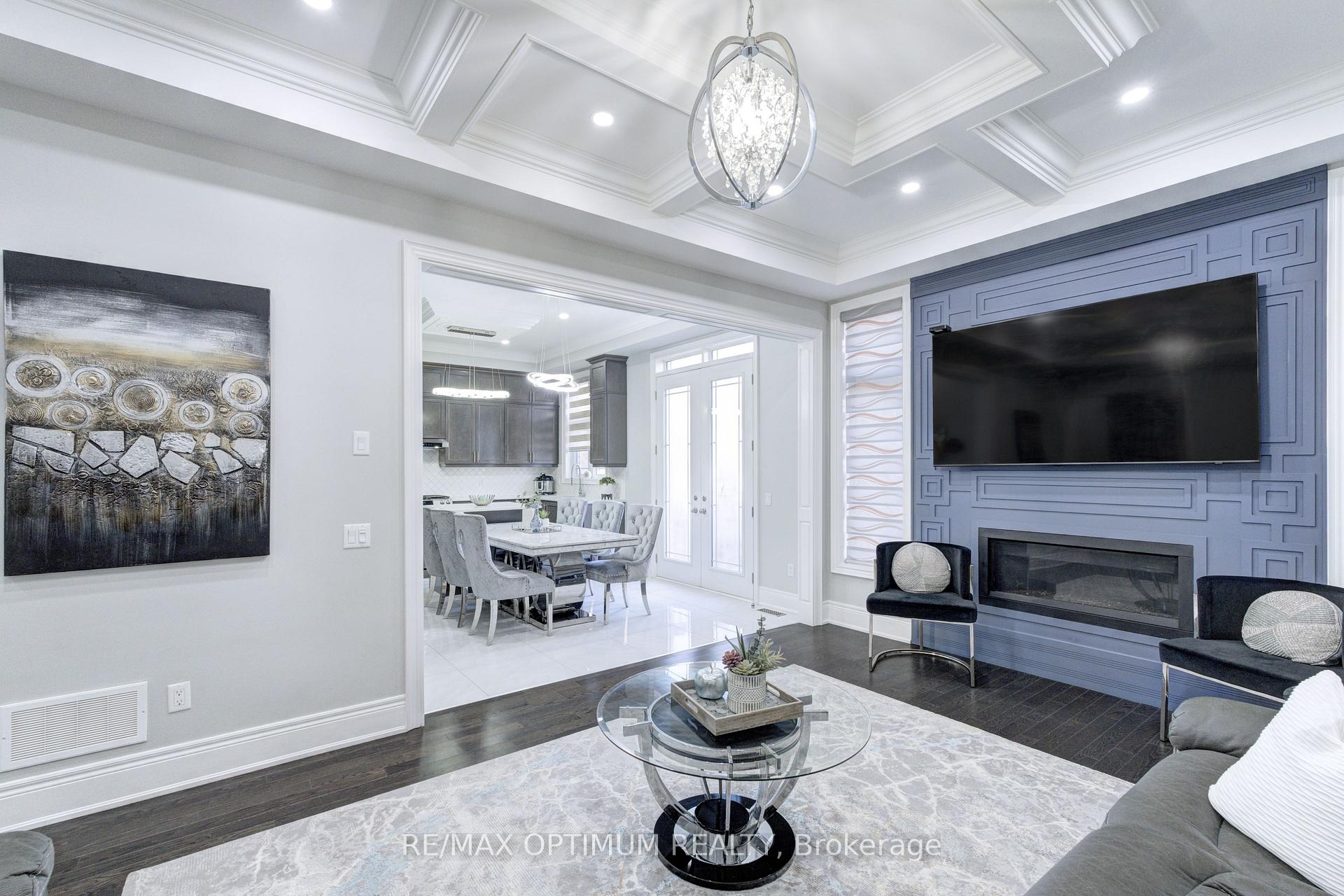 Photo 9 of 8 Lyle Way, Brampton, Credit Valley — HOMEH