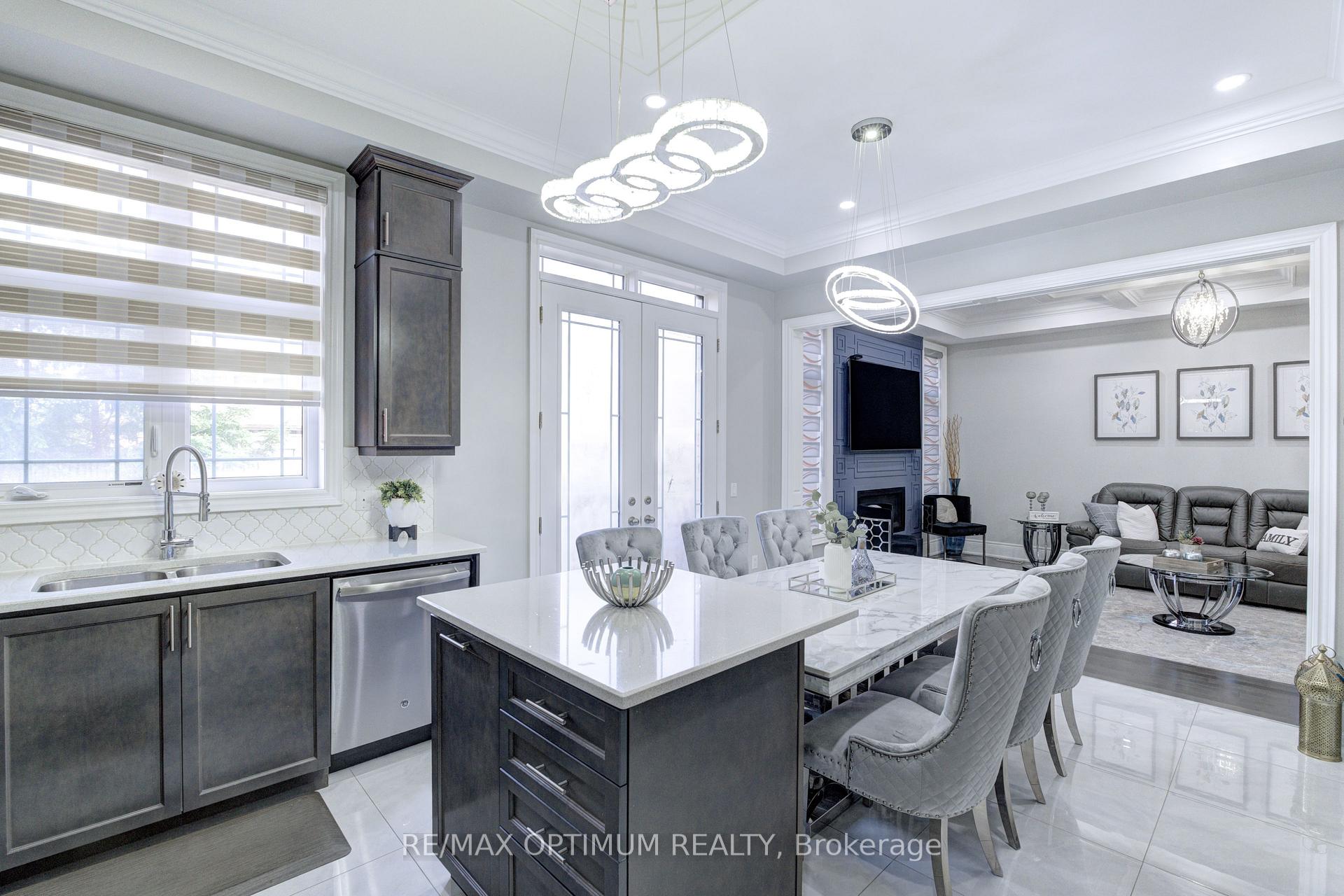 Photo 13 of 8 Lyle Way, Brampton, Credit Valley — HOMEH