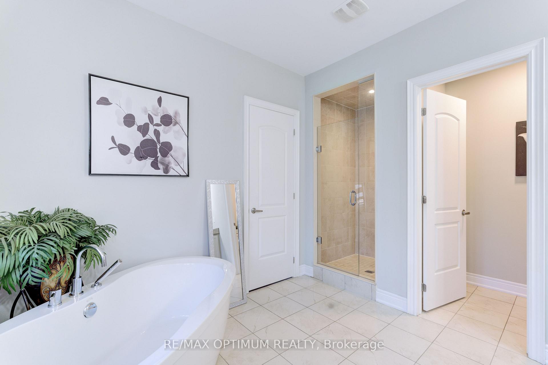 Photo 22 of 8 Lyle Way, Brampton, Credit Valley — HOMEH