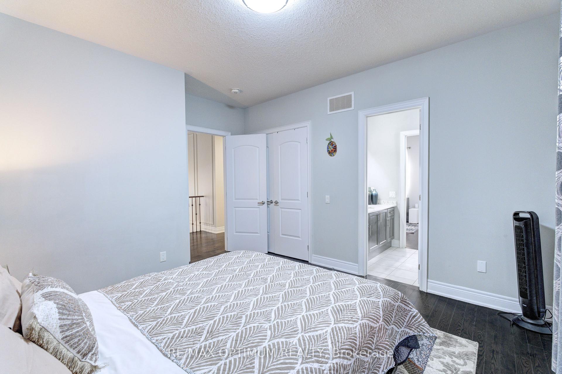 Photo 24 of 8 Lyle Way, Brampton, Credit Valley — HOMEH