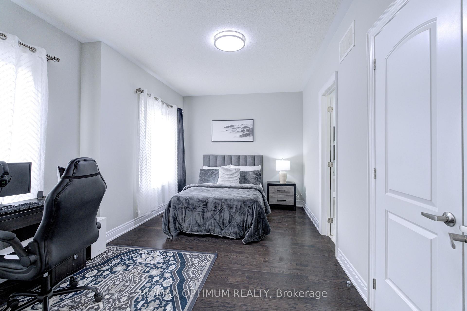 Photo 27 of 8 Lyle Way, Brampton, Credit Valley — HOMEH