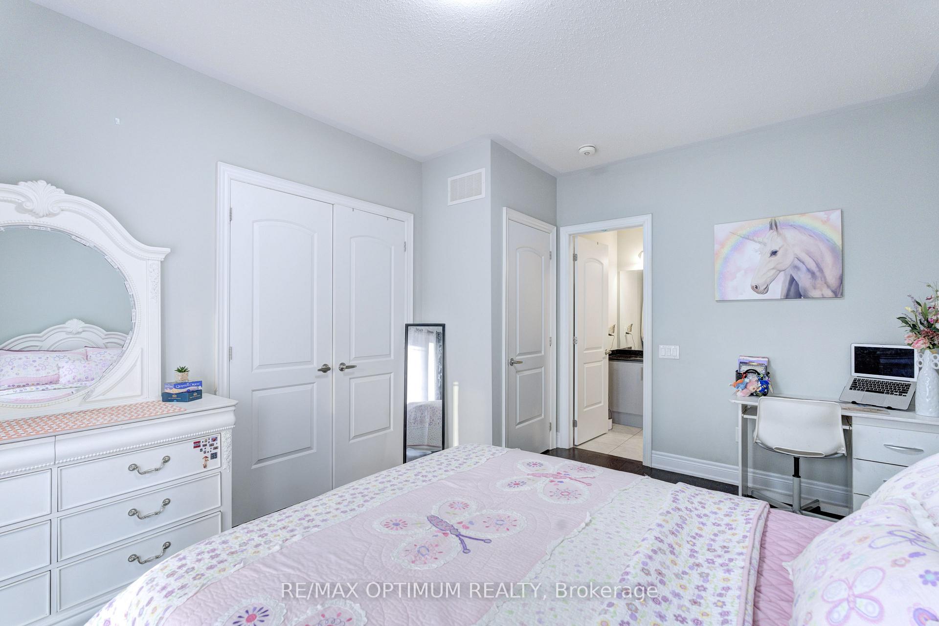 Photo 30 of 8 Lyle Way, Brampton, Credit Valley — HOMEH