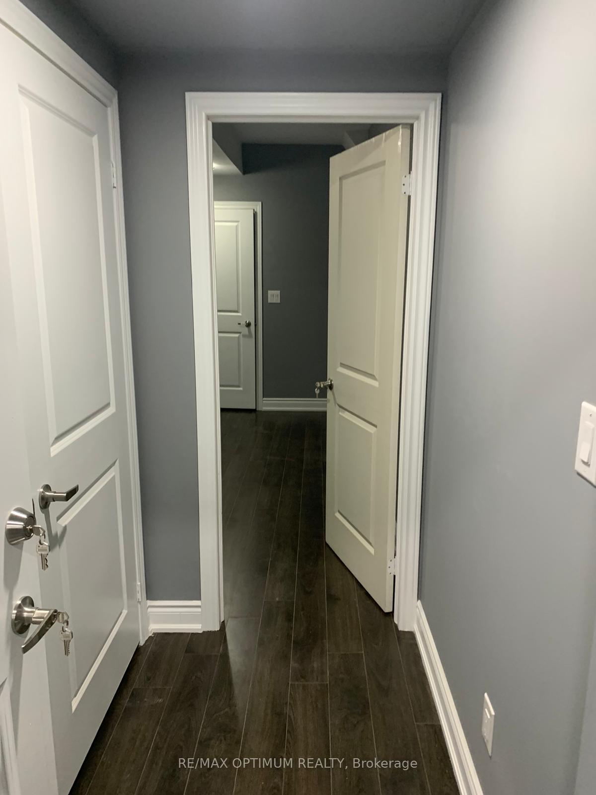 Photo 42 of 8 Lyle Way, Brampton, Credit Valley — HOMEH
