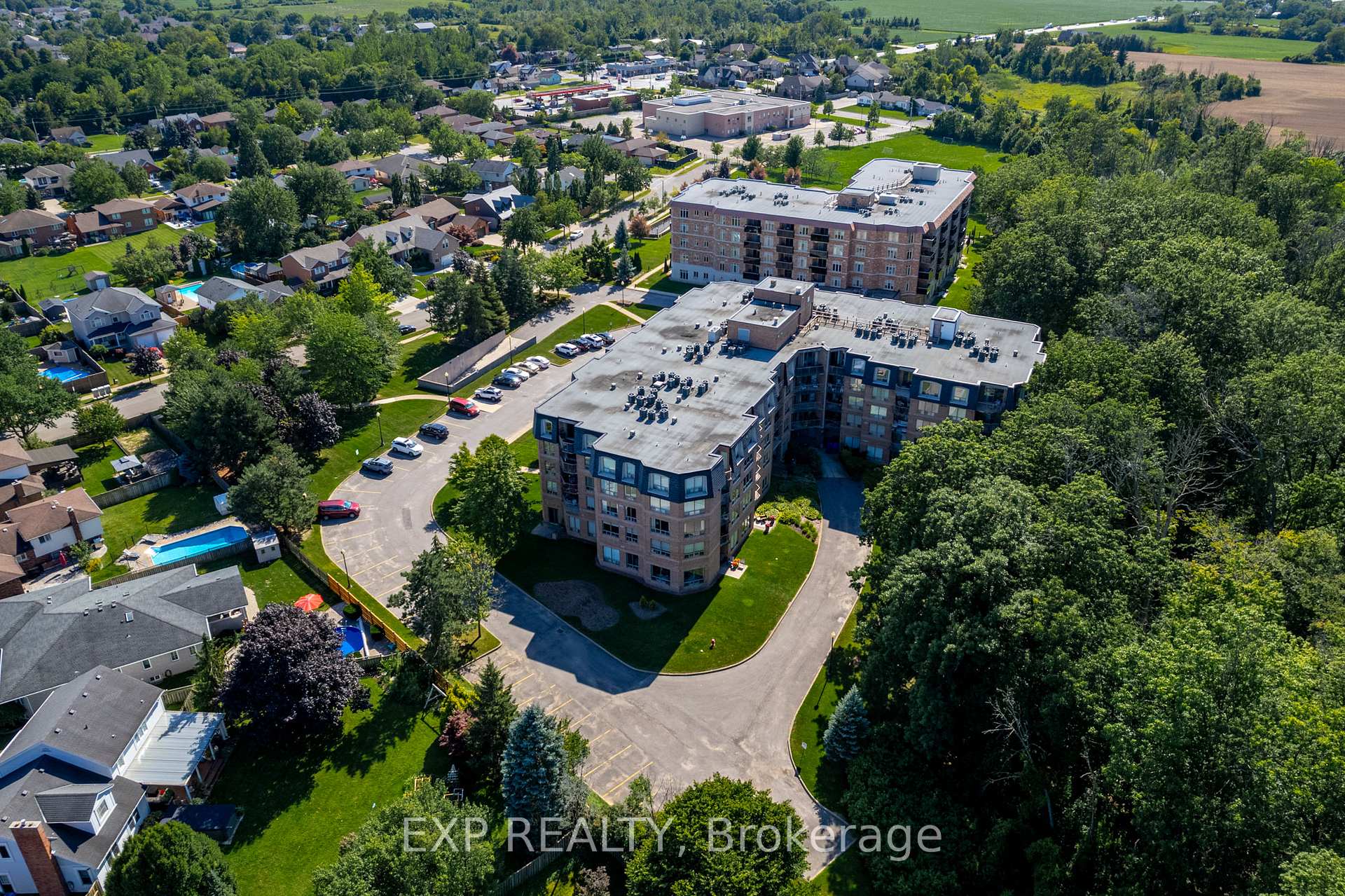Photo 27 of Unit 227, 8111 Forest Glen Drive, Niagara Falls, Mt. Carmel — HOMEH