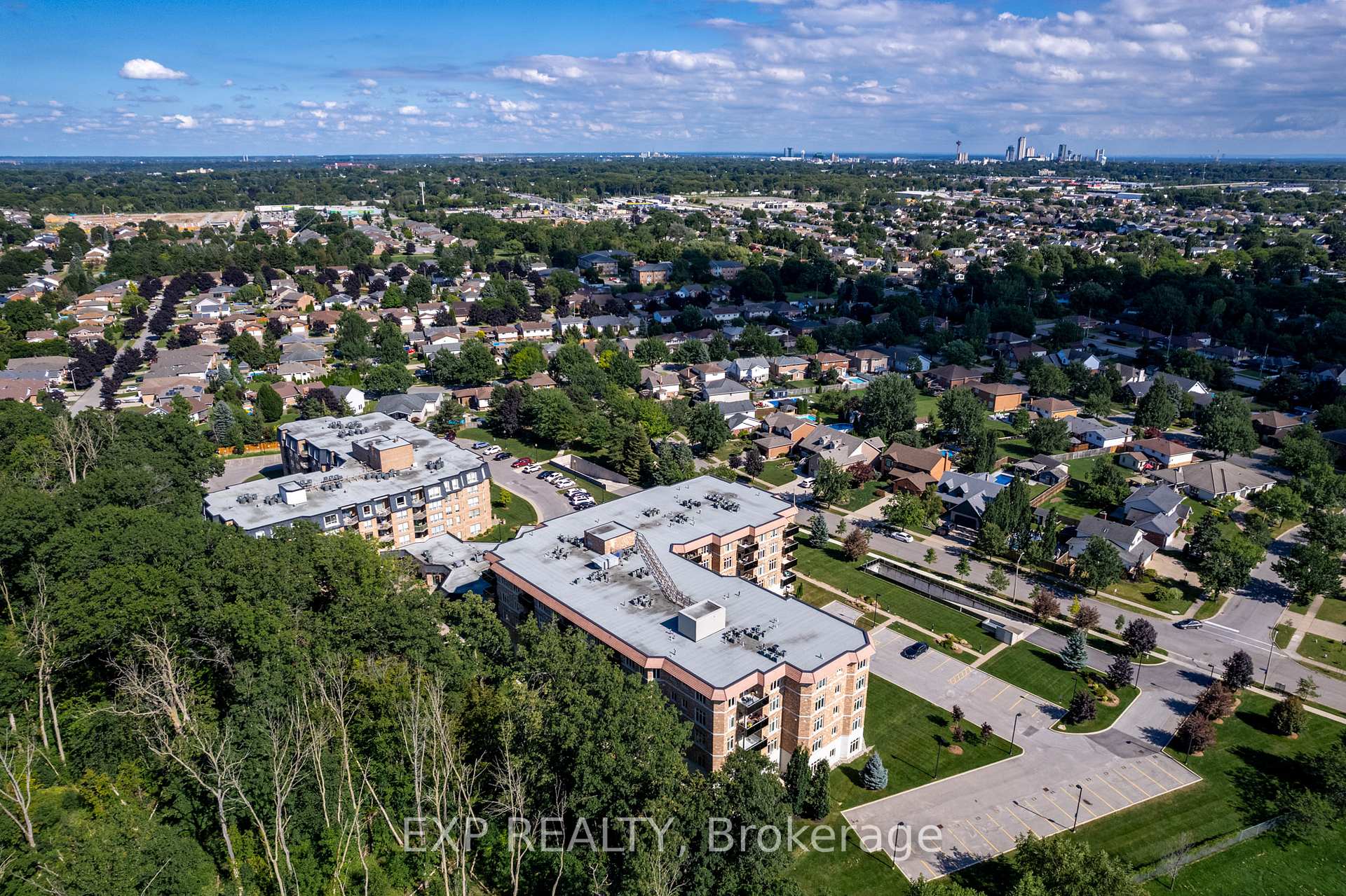 Photo 28 of Unit 227, 8111 Forest Glen Drive, Niagara Falls, Mt. Carmel — HOMEH