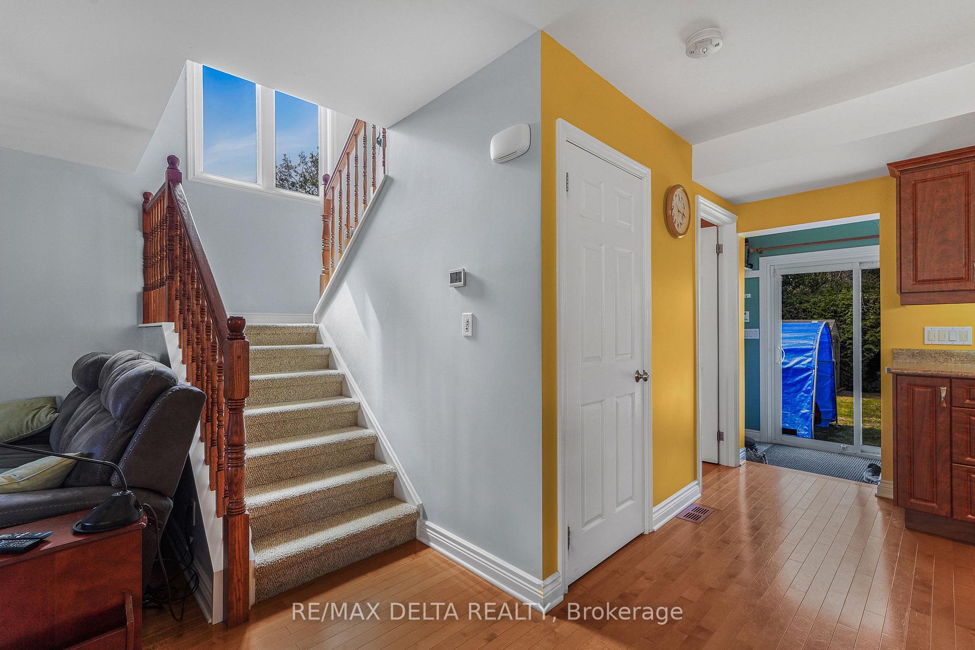 Photo 16 of 2567 Cleroux Crescent, Ottawa, Blackburn Hamlet (South) — HOMEH