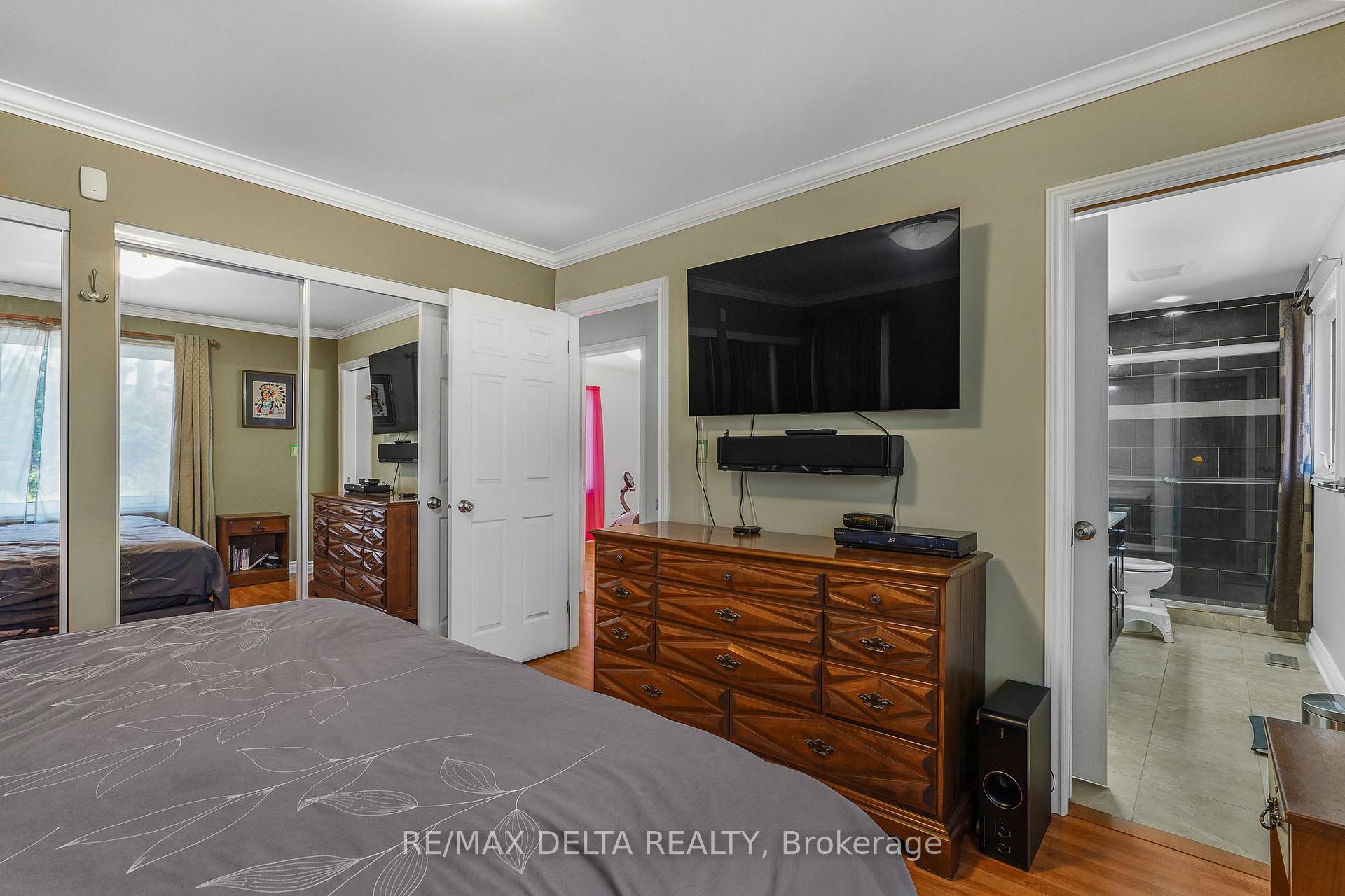 Photo 18 of 2567 Cleroux Crescent, Ottawa, Blackburn Hamlet (South) — HOMEH