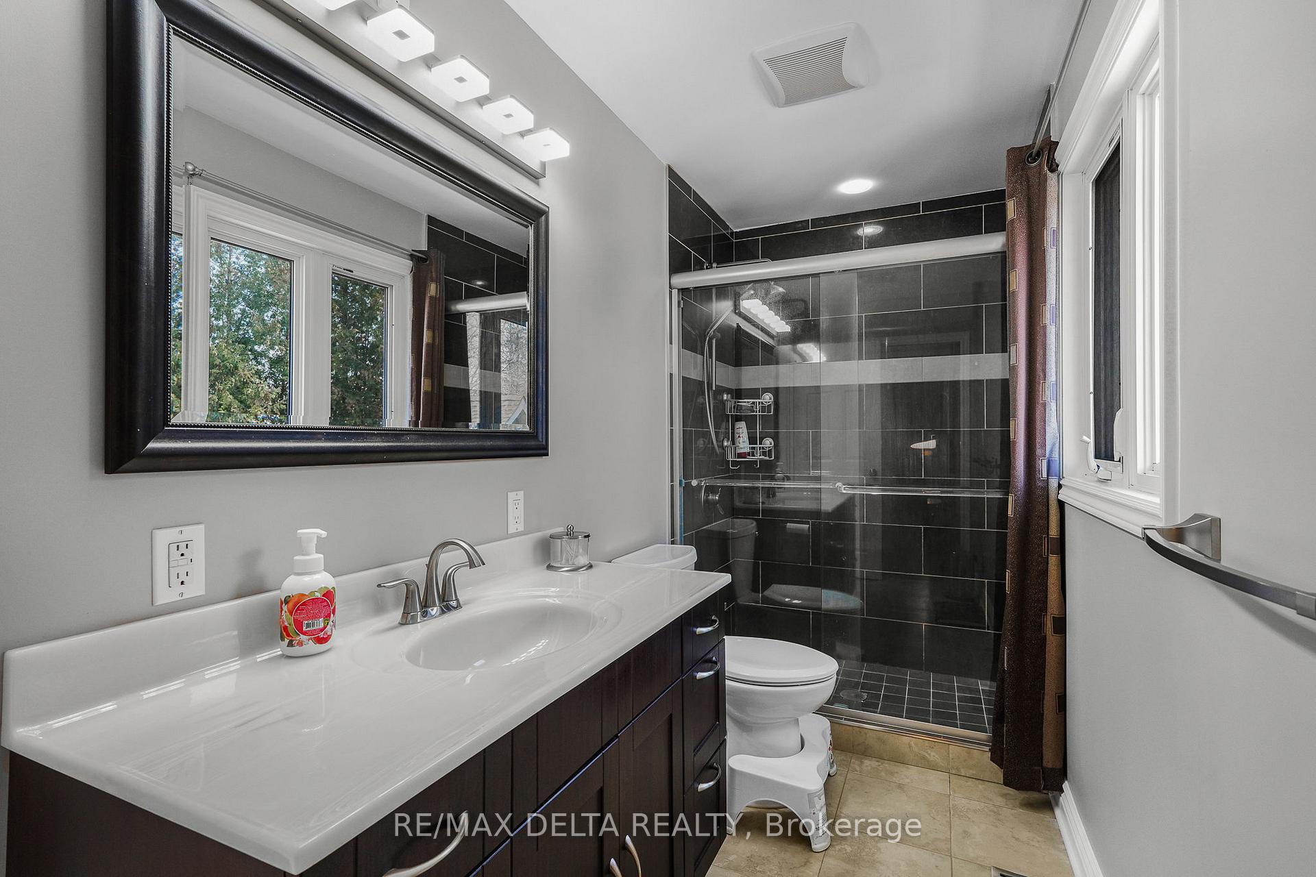 Photo 21 of 2567 Cleroux Crescent, Ottawa, Blackburn Hamlet (South) — HOMEH
