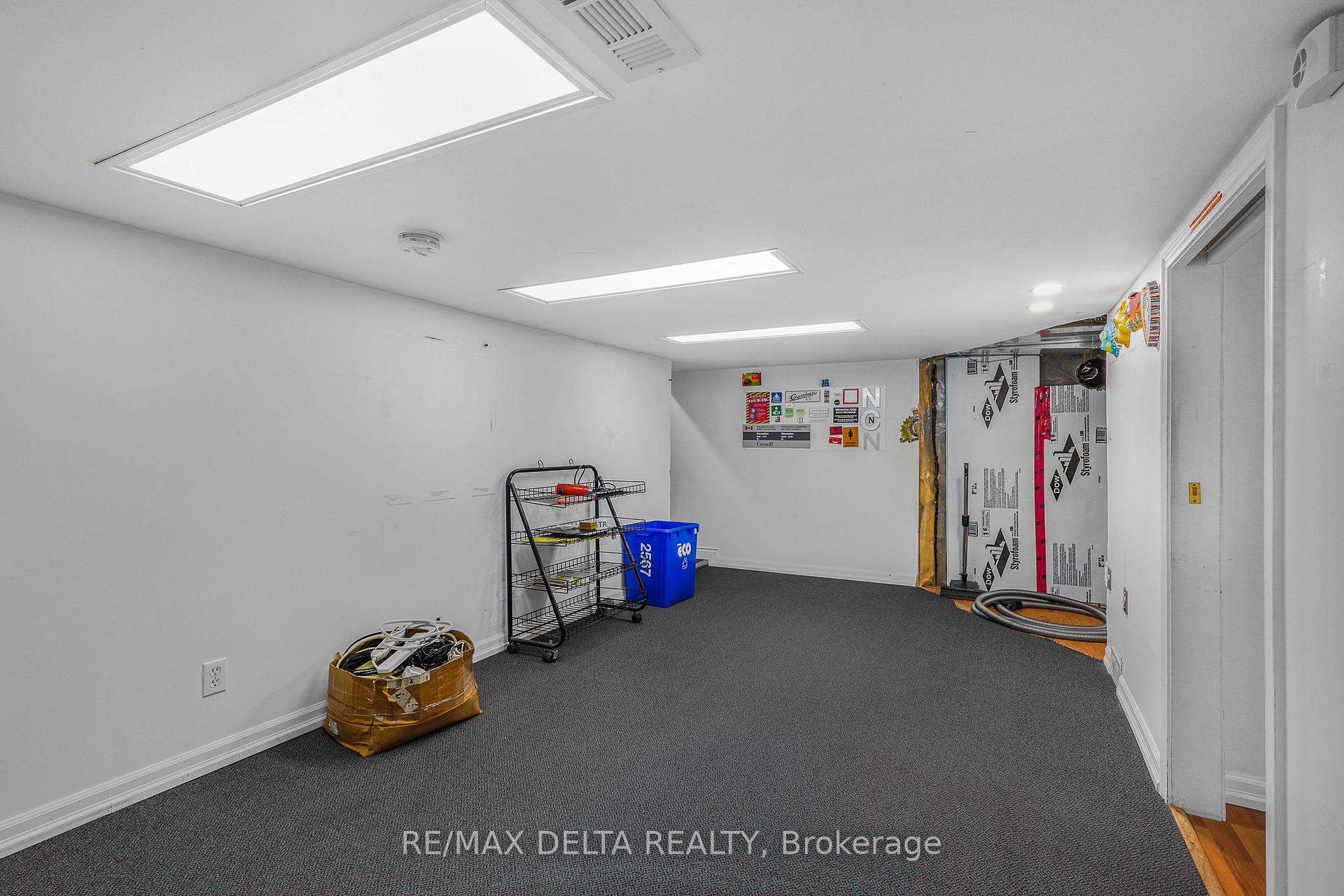 Photo 23 of 2567 Cleroux Crescent, Ottawa, Blackburn Hamlet (South) — HOMEH