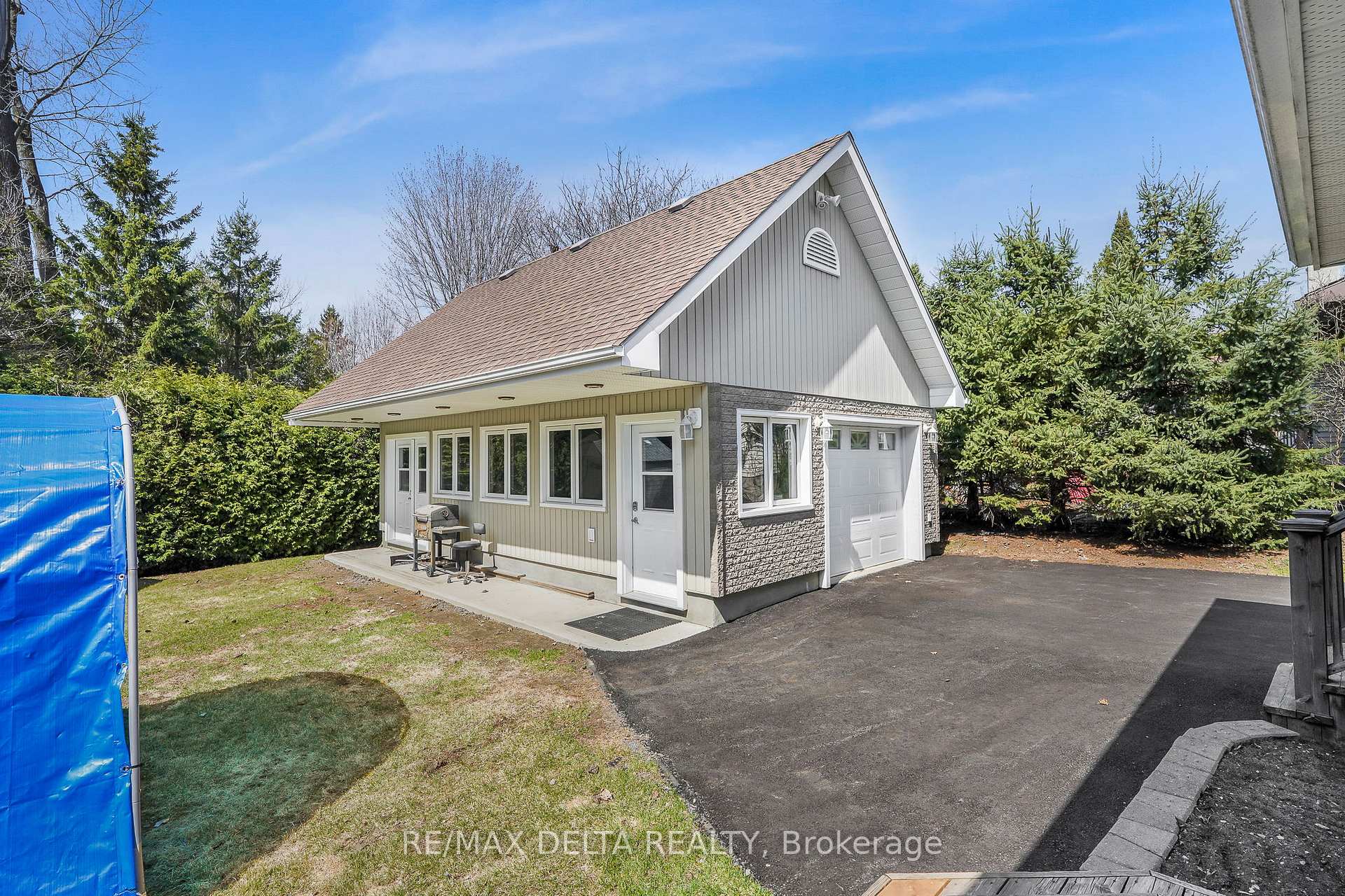 Photo 26 of 2567 Cleroux Crescent, Ottawa, Blackburn Hamlet (South) — HOMEH