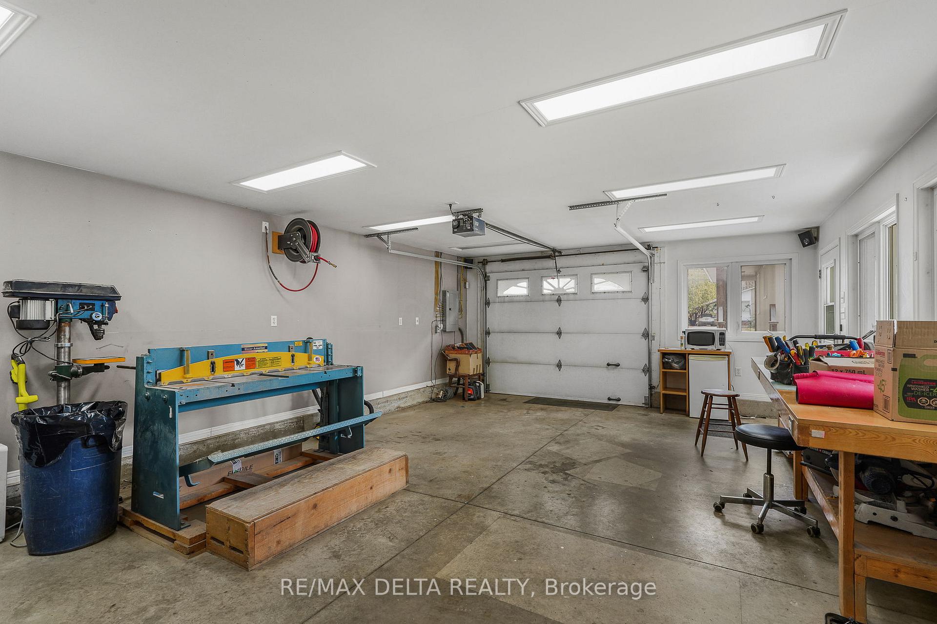 Photo 29 of 2567 Cleroux Crescent, Ottawa, Blackburn Hamlet (South) — HOMEH