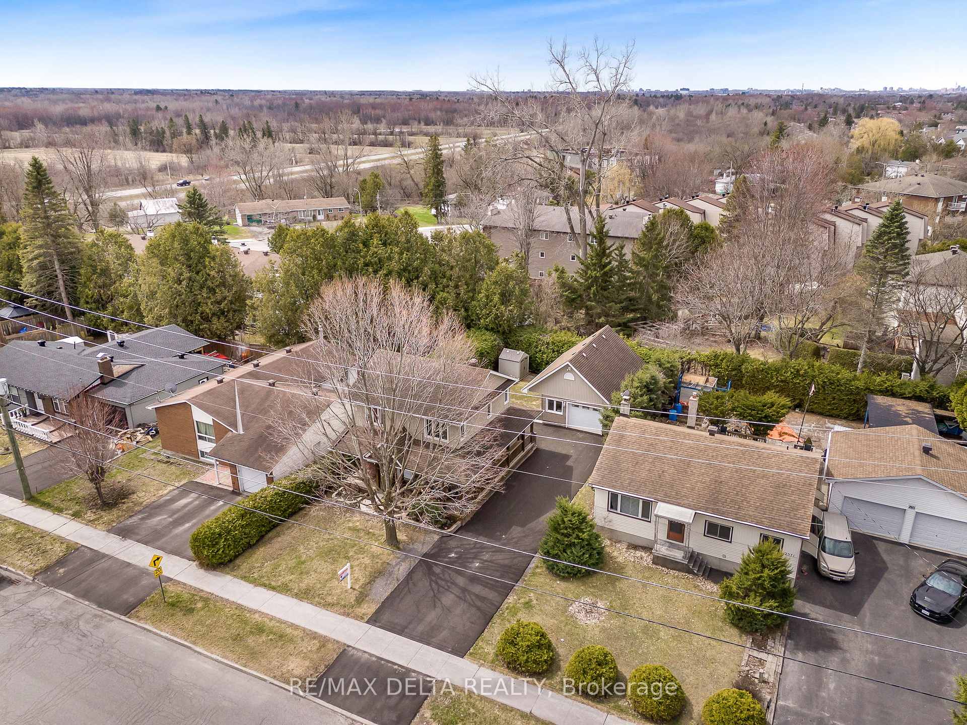 Photo 31 of 2567 Cleroux Crescent, Ottawa, Blackburn Hamlet (South) — HOMEH