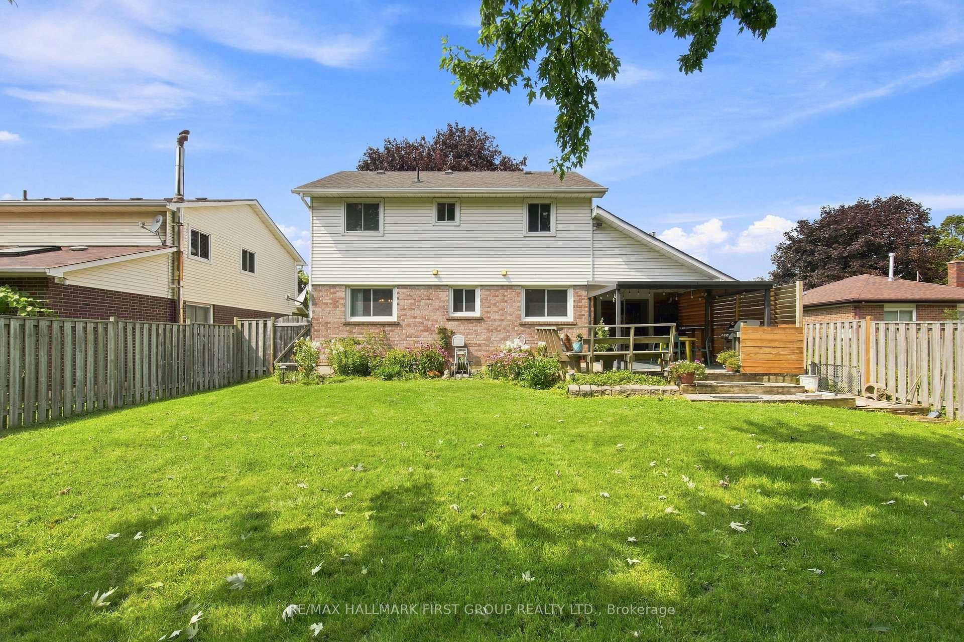 Photo 29 of 119 Frederick Street, Whitby, Blue Grass Meadows — HOMEH