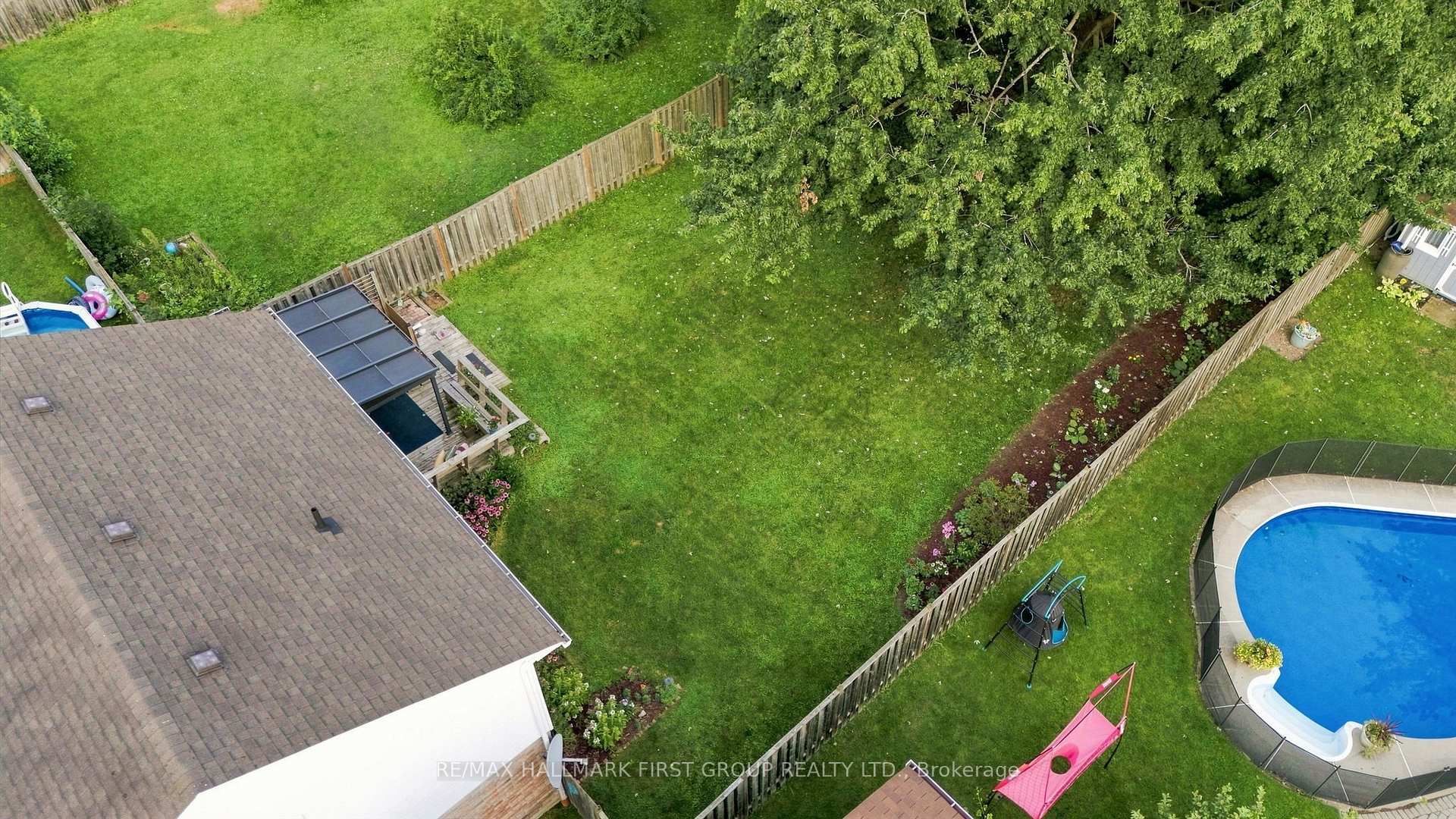 Photo 43 of 119 Frederick Street, Whitby, Blue Grass Meadows — HOMEH