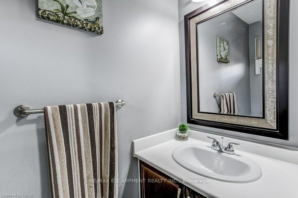 Photo 7 of Unit 22, 391 Stone Church Road E, Hamilton, Crerar — HOMEH