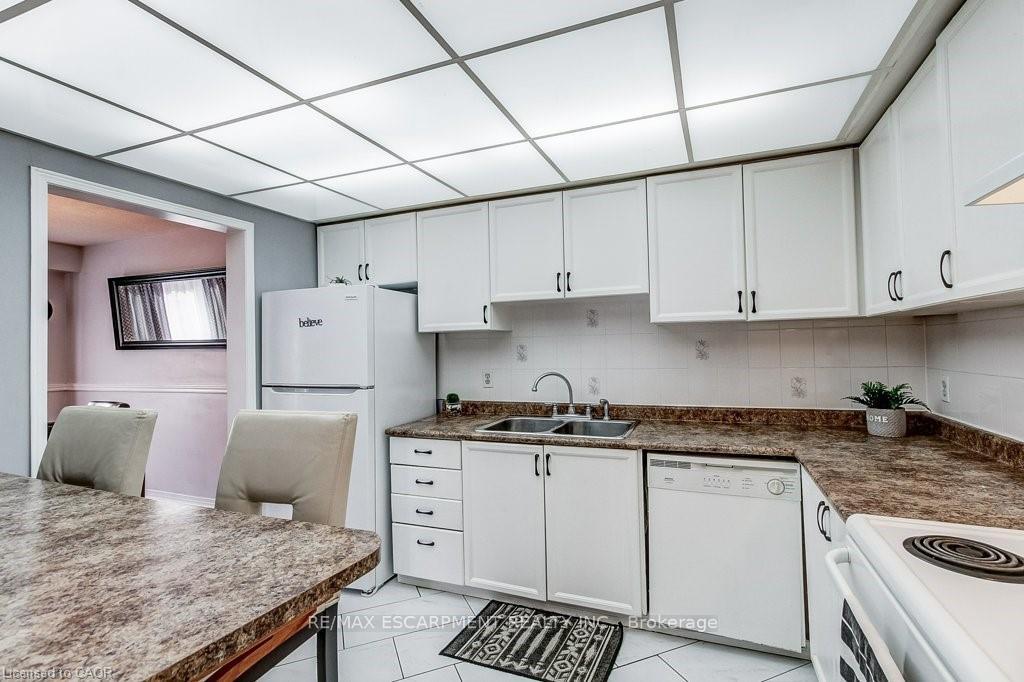 Photo 19 of Unit 22, 391 Stone Church Road E, Hamilton, Crerar — HOMEH