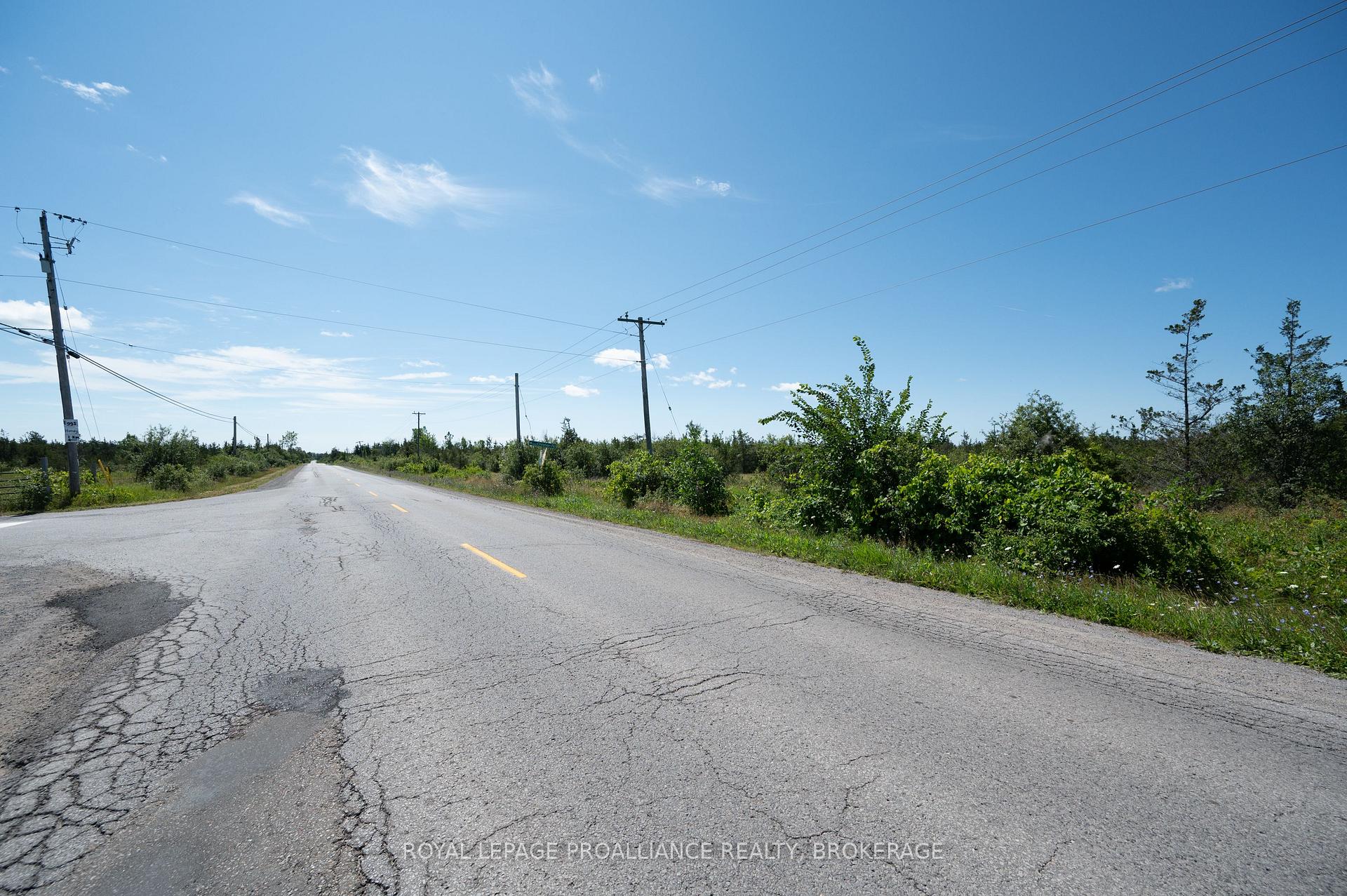Photo 3 of 1707 County Road 2, Prince Edward County, Hillier Ward — HOMEH