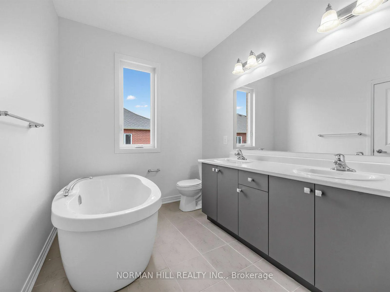 Photo 31 of 13 Guildhouse Drive, Brampton, Northwest Brampton — HOMEH